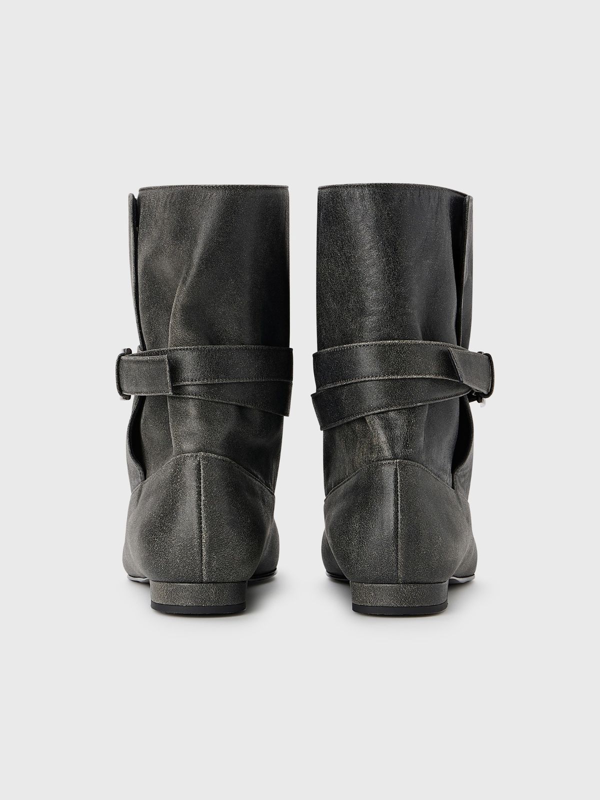 잡화룸(JABHUAROOM) RAW SQUARE ANKLE BOOTS