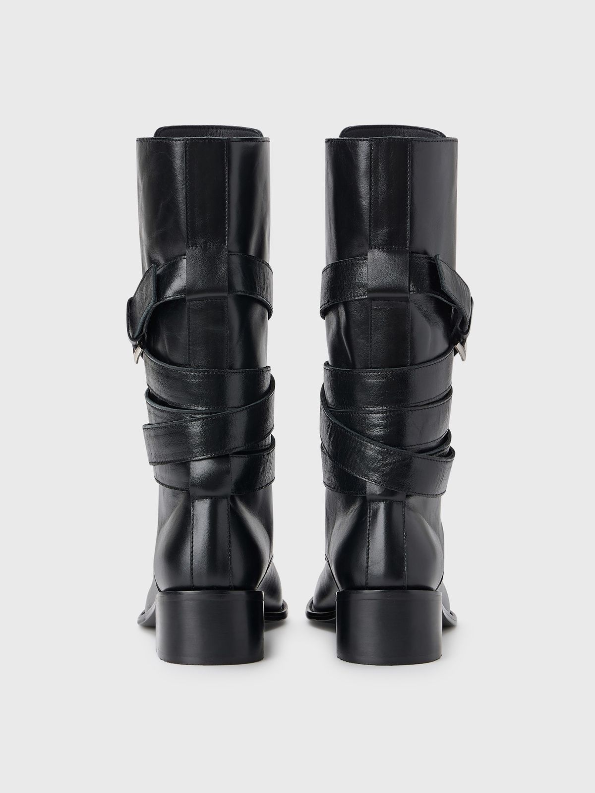 잡화룸(JABHUAROOM) BUCKLE STRAP MID BOOTS