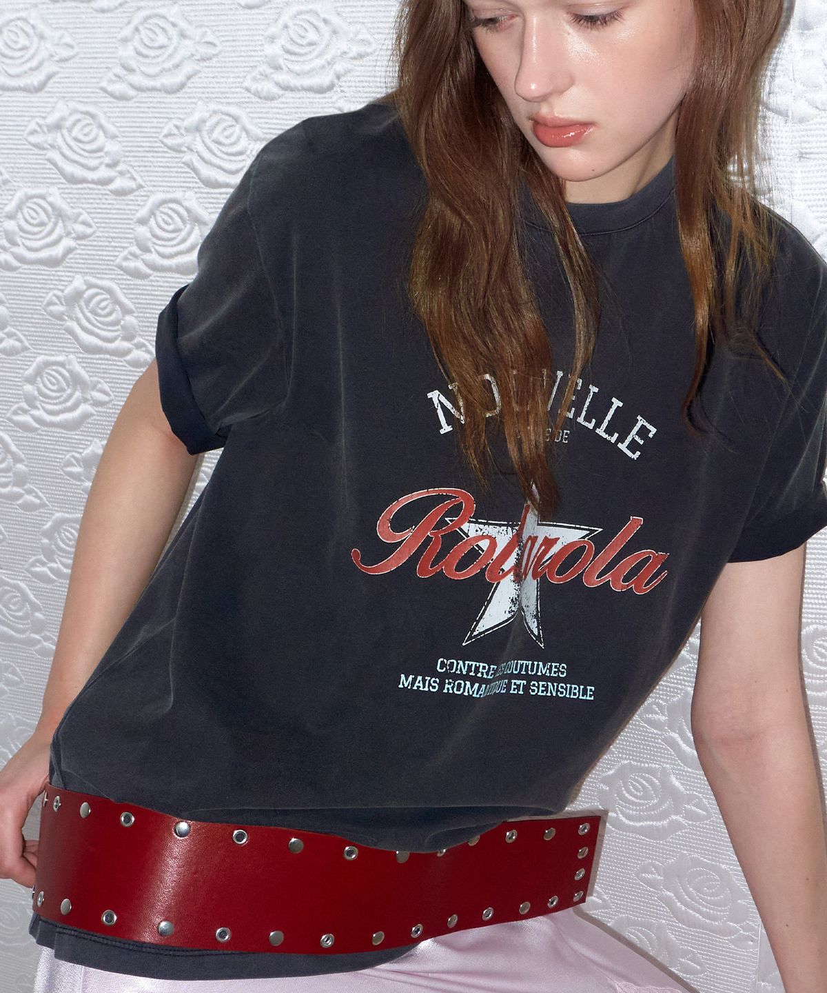 로라로라(ROLAROLA) VINTAGE PRINT PIGMENT T-SHIRT CHARCOAL