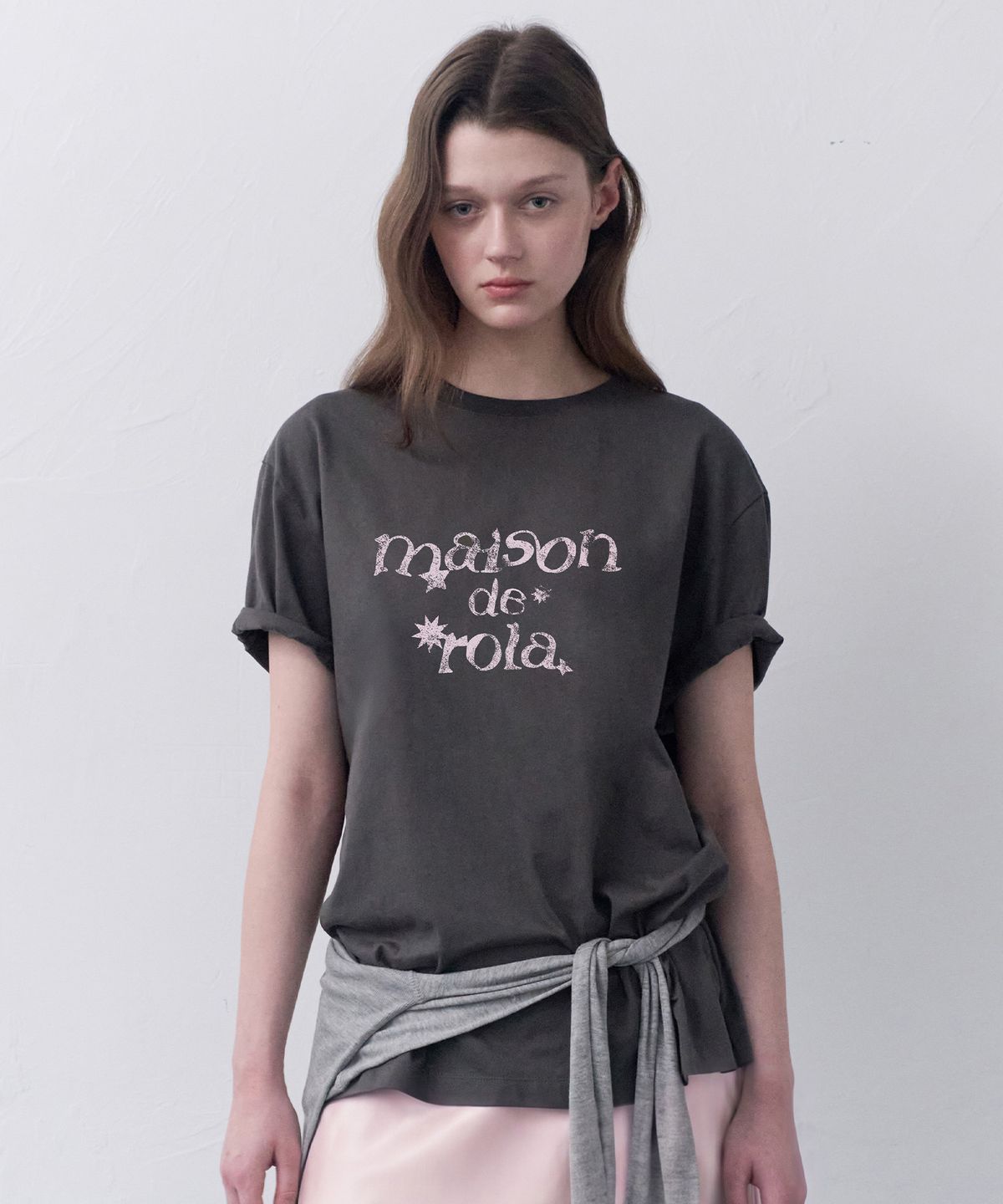 로라로라(ROLAROLA) MAISON DE ROLA OVERSIZED T-SHIRT CHARCOAL