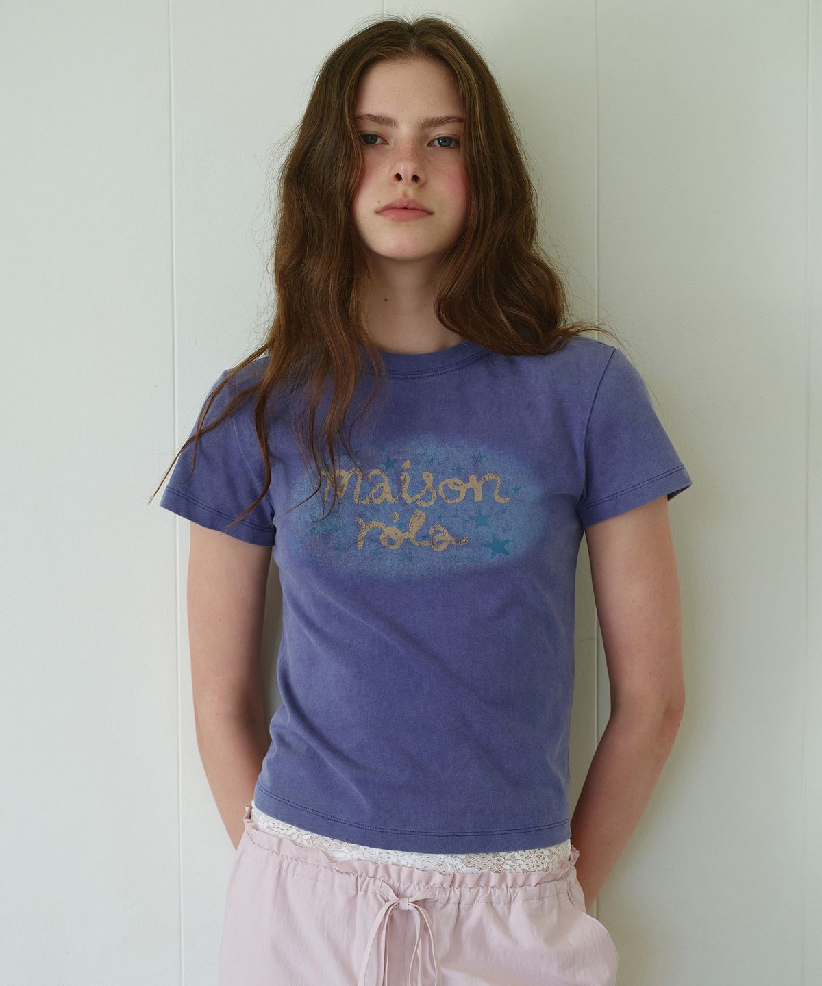 로라로라(ROLAROLA) PIGMENT ROLA LETTERING T-SHIRT NAVY
