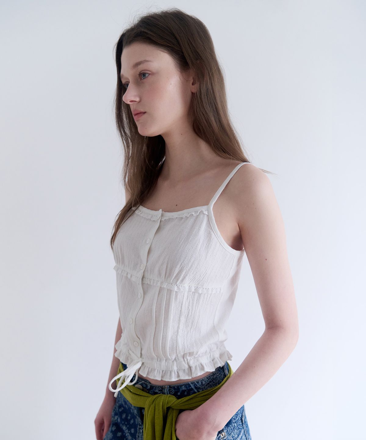 로라로라(ROLAROLA) PINTUCK LACE CROP SLEEVELESS BLOUSE WHITE