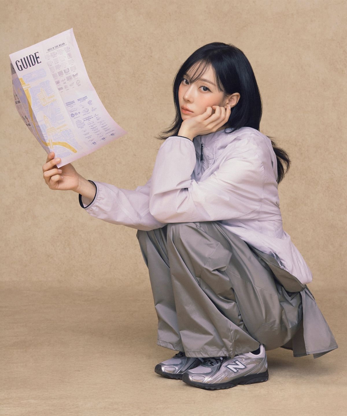 뉴발란스(NEW BALANCE) NBNAG21503 / UNI AIR 초경량 후드 바람막이 (LIGHT GRAY)