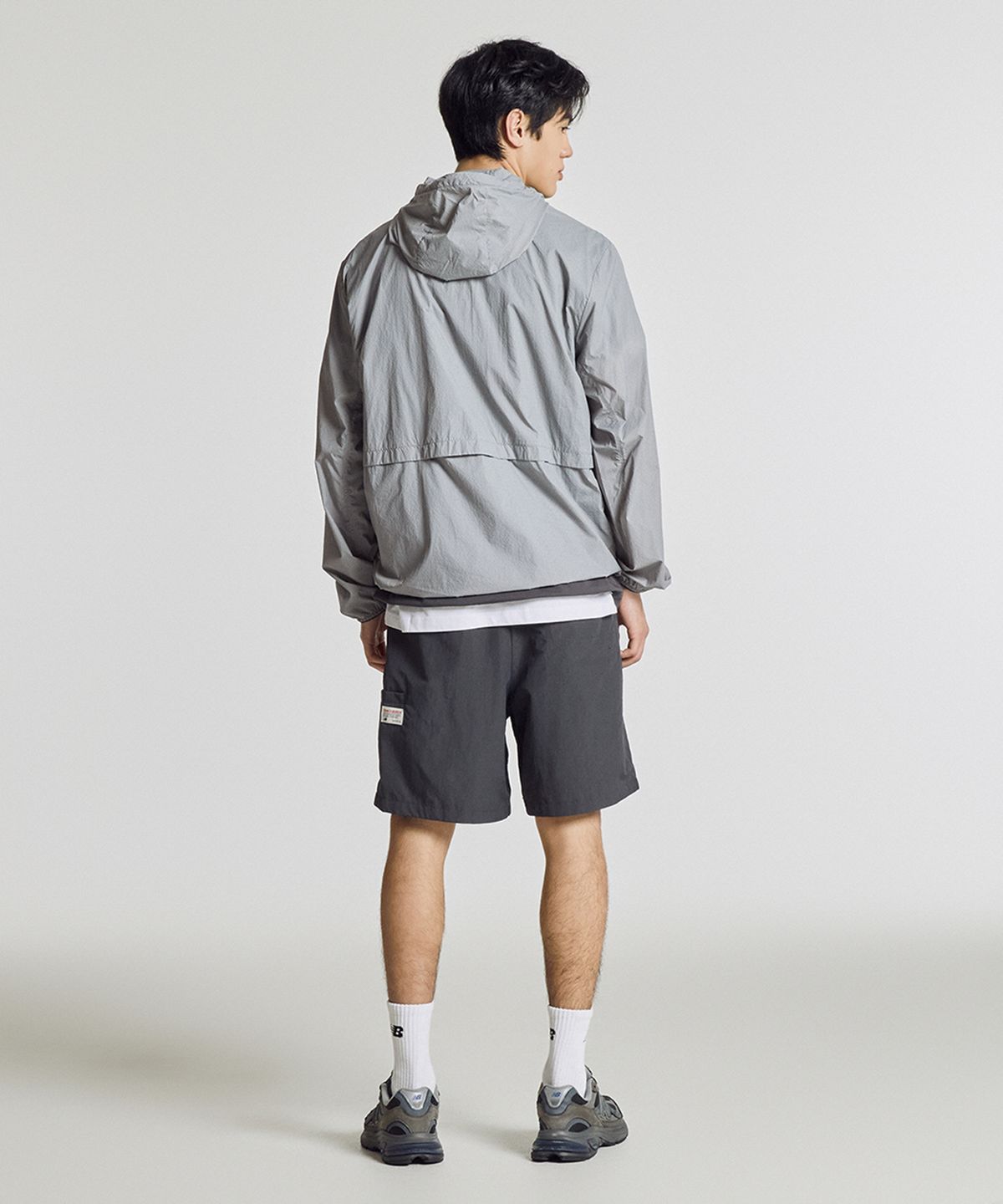 뉴발란스(NEW BALANCE) NBNAG21503 / UNI AIR 초경량 후드 바람막이 (GRAY)