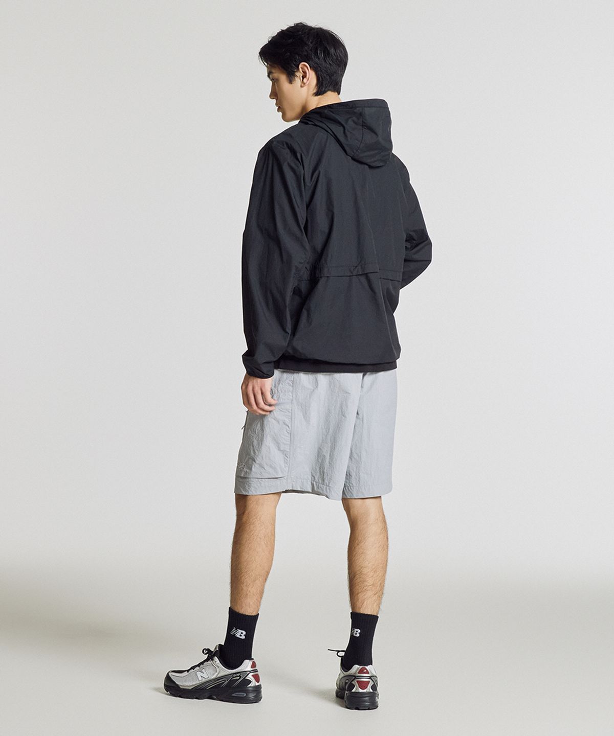 뉴발란스(NEW BALANCE) NBNAG21503 / UNI AIR 초경량 후드 바람막이 (BLACK)
