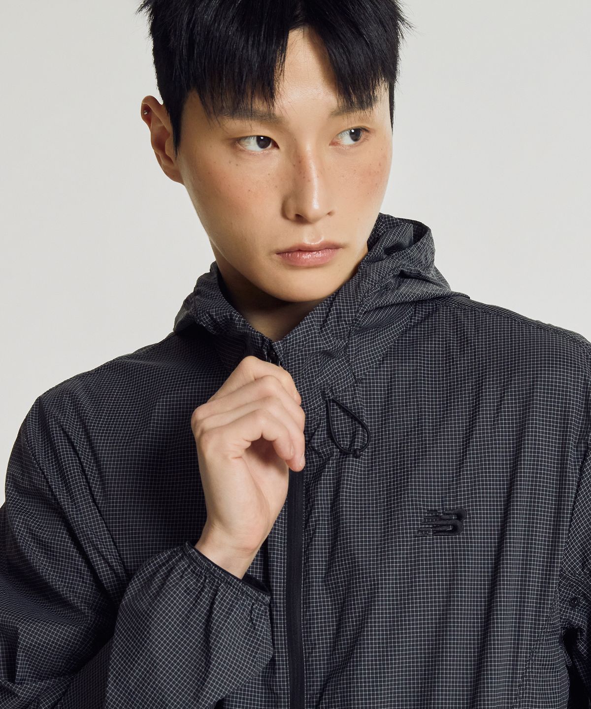 뉴발란스(NEW BALANCE) NBNAG21503 / UNI AIR 초경량 후드 바람막이 (MIX)