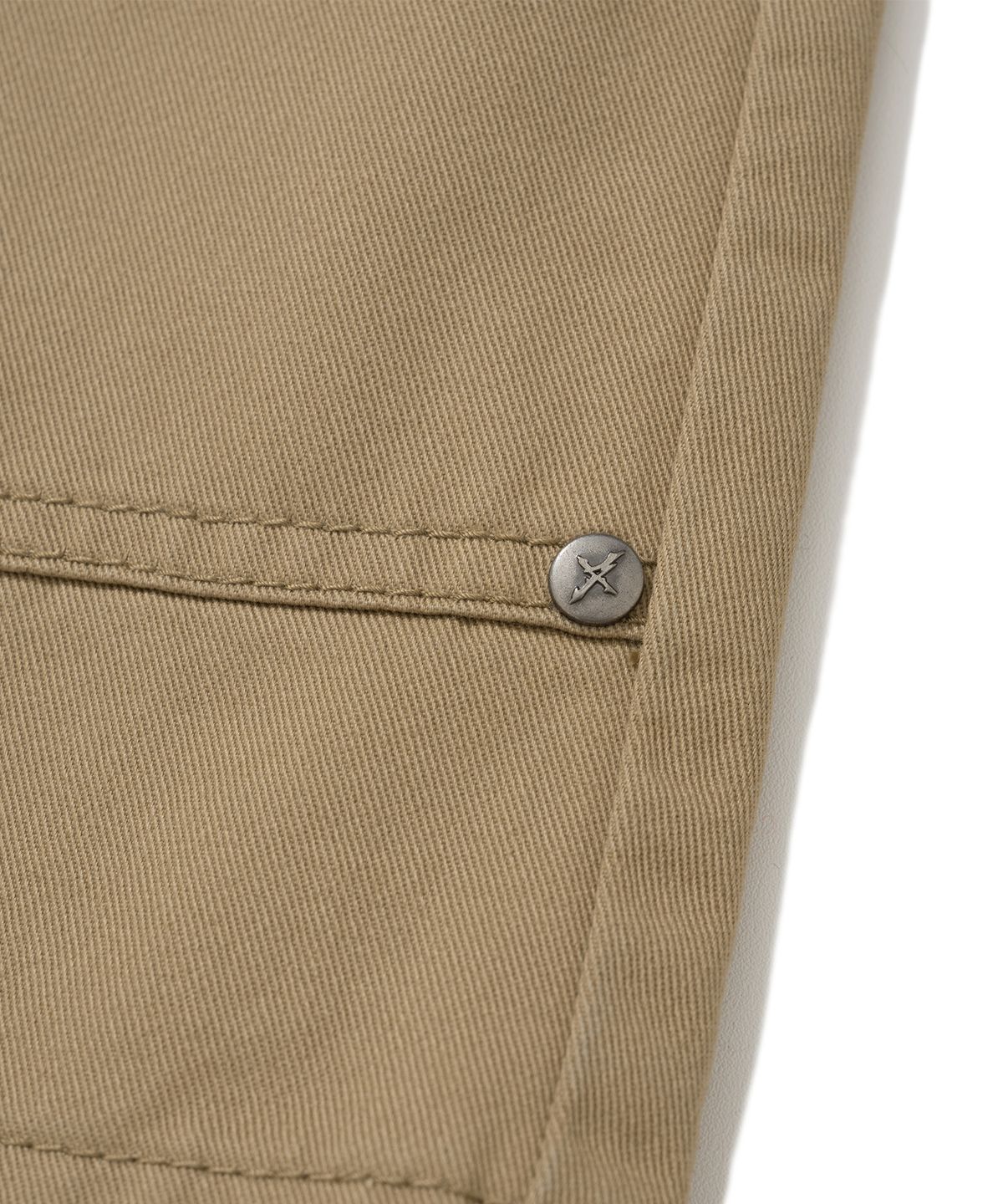 낫포너드(NOT4NERD) Symbol Sequence Carpenter Bermuda Shorts - Beige