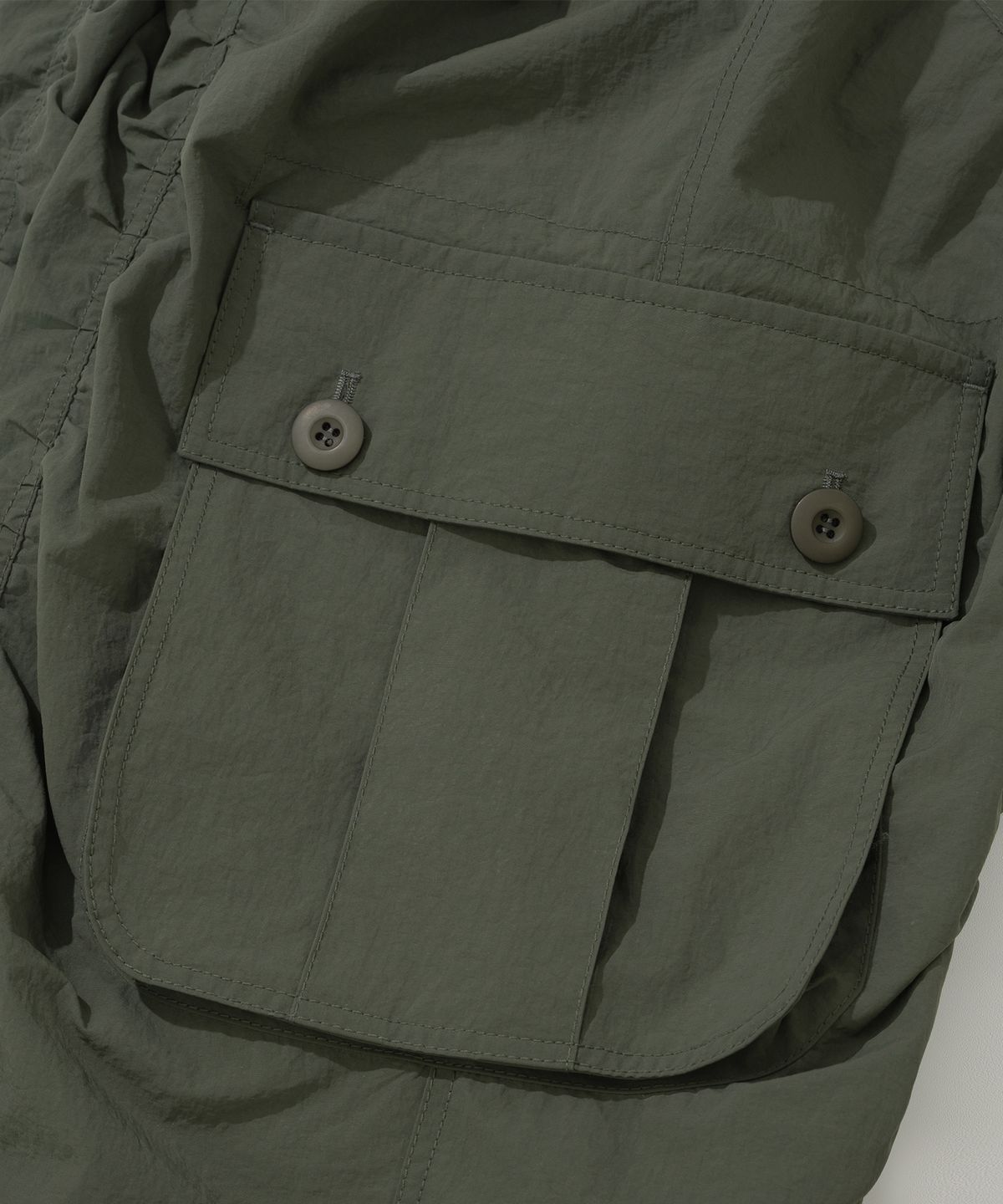 낫포너드(NOT4NERD) Contour Shirring Nylon Cargo Pants - Khaki