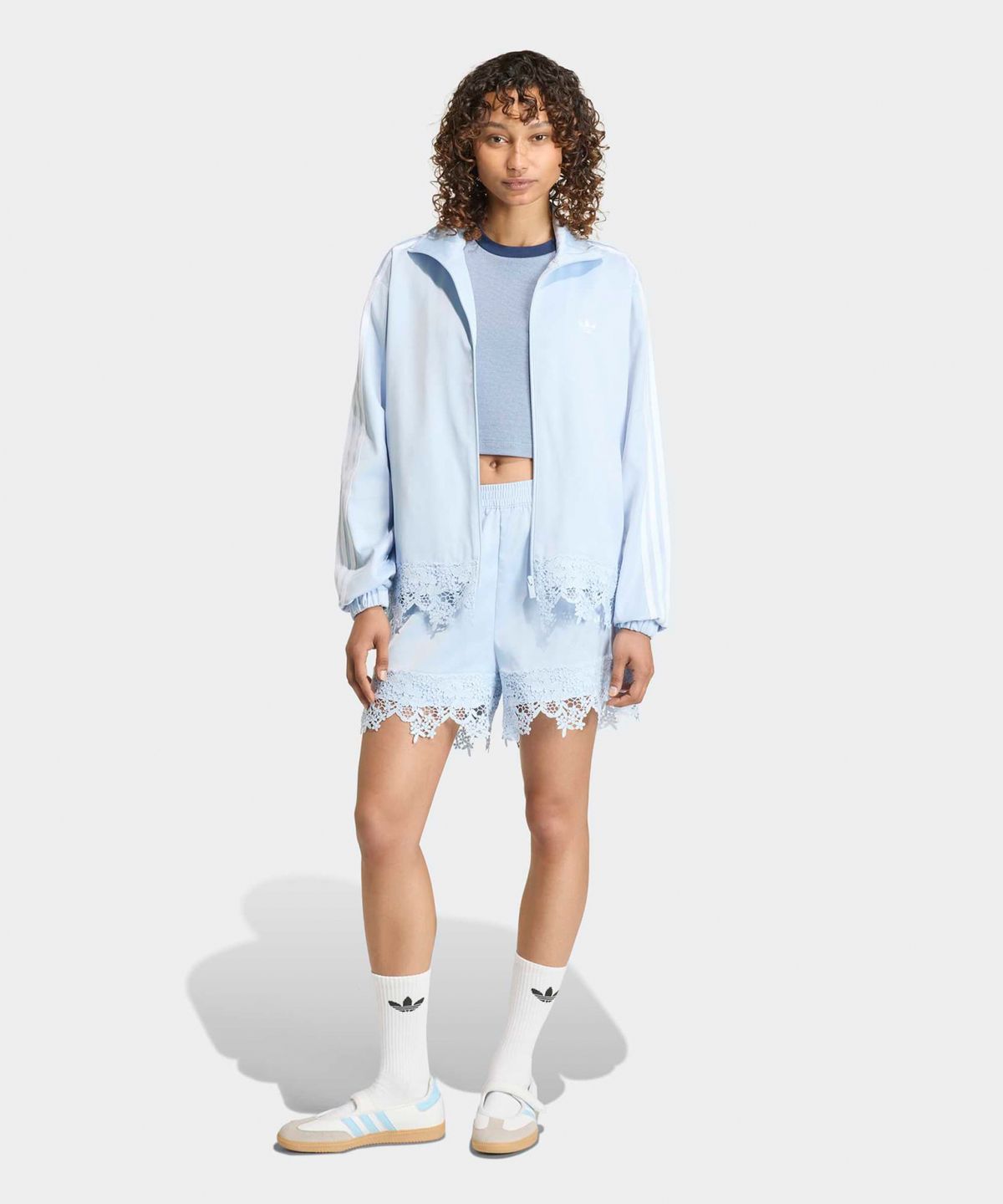 아디다스(ADIDAS) 새틴 레이스 파이어버드 루즈 트랙탑 - 크리스탈스카이 / LD1805