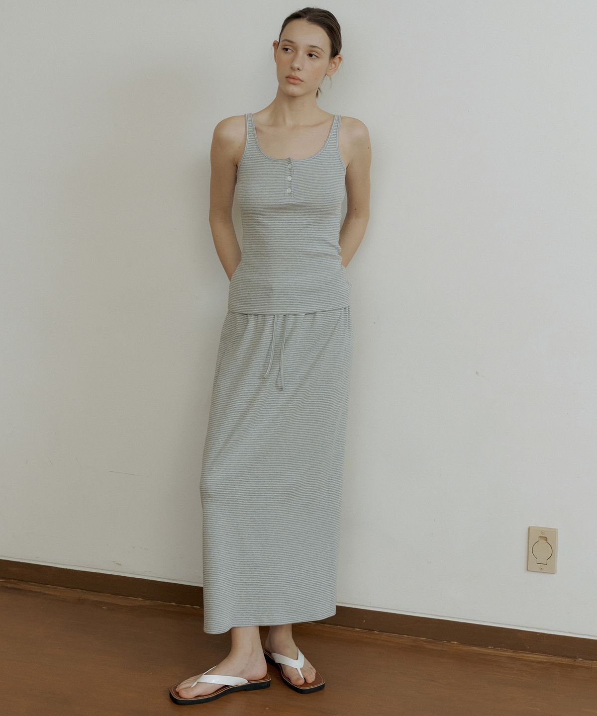 오떼뜨(OCTETTE) RIB STRIPE STRING SKIRTS_2COLOR