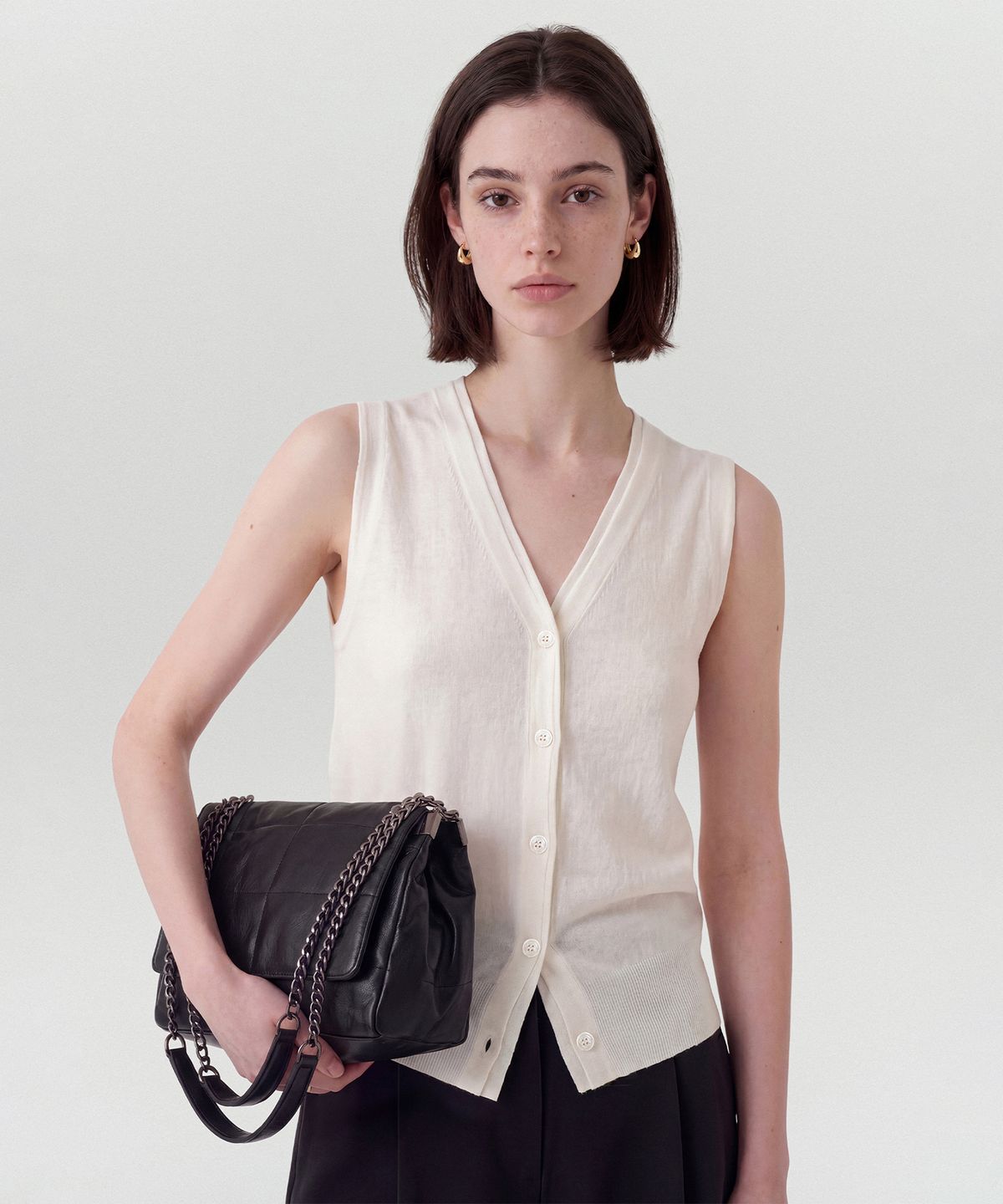 룩캐스트(LOOKAST) 로르 더블 리브드 슬리브리스 니트 / LAURE DOUBLE RIBBED SLEEVELESS KNIT_4colors