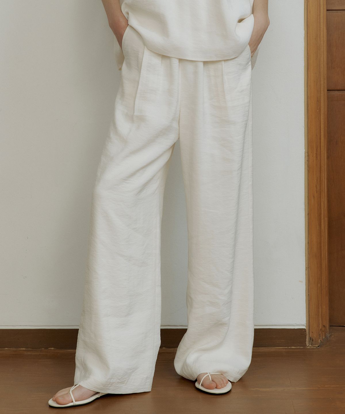 오떼뜨(OCTETTE) ROEL BANDING PANTS_2COLOR