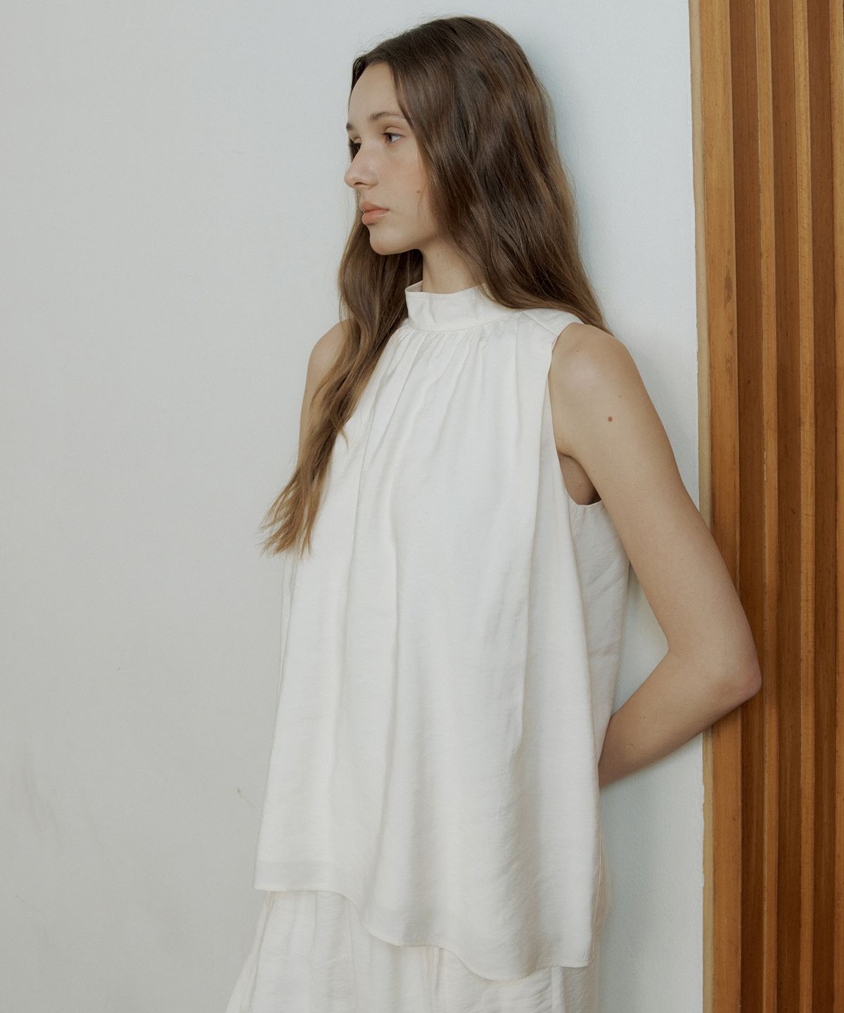 오떼뜨(OCTETTE) ROEL HIGH NECK BLOUSE_2COLOR