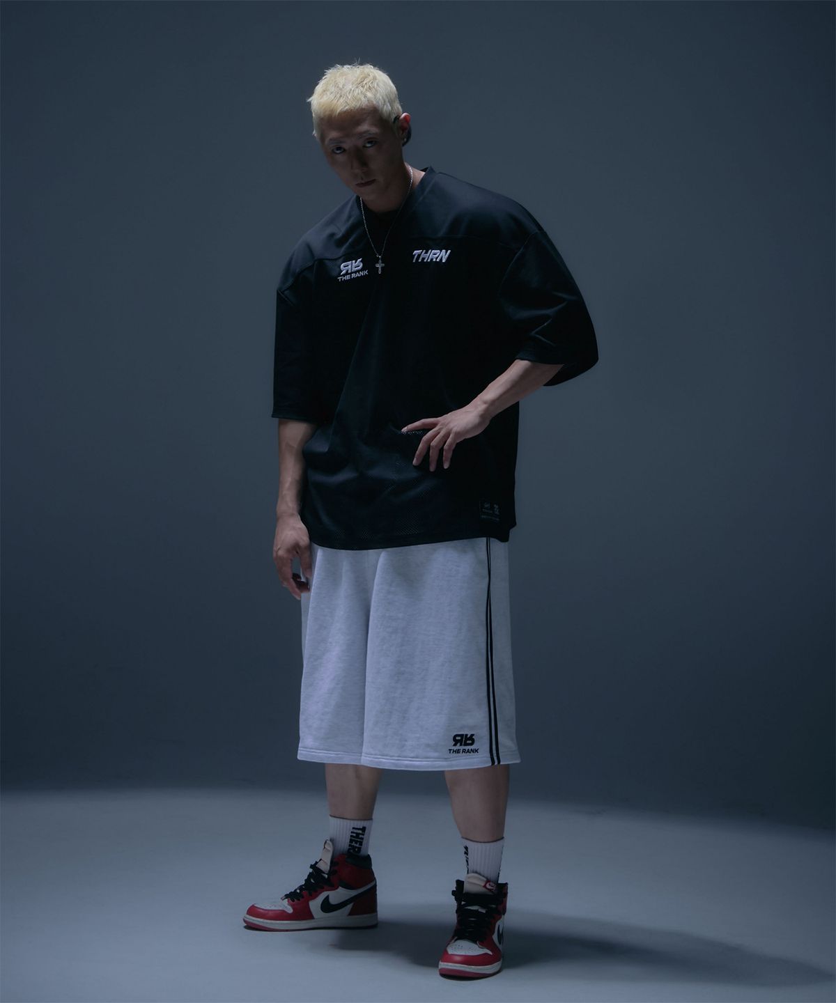더랭크(THERANK) AIRGRID SPORTS MESH JERSEY [BLACK / WHITE]