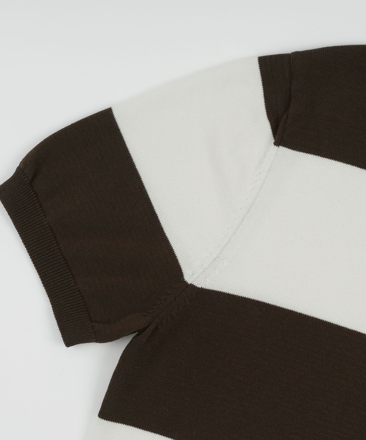 벨리프(BELLIEF) Essential Hard Twist Cotton Short Sleeve Striped Knit (Ivory/Brown)