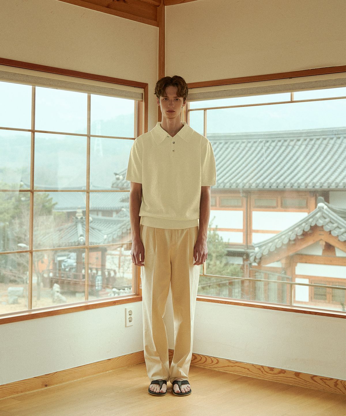 벨리프(BELLIEF) Essential Boucle Cotton Short-Sleeve Polo Knit (Ecru)