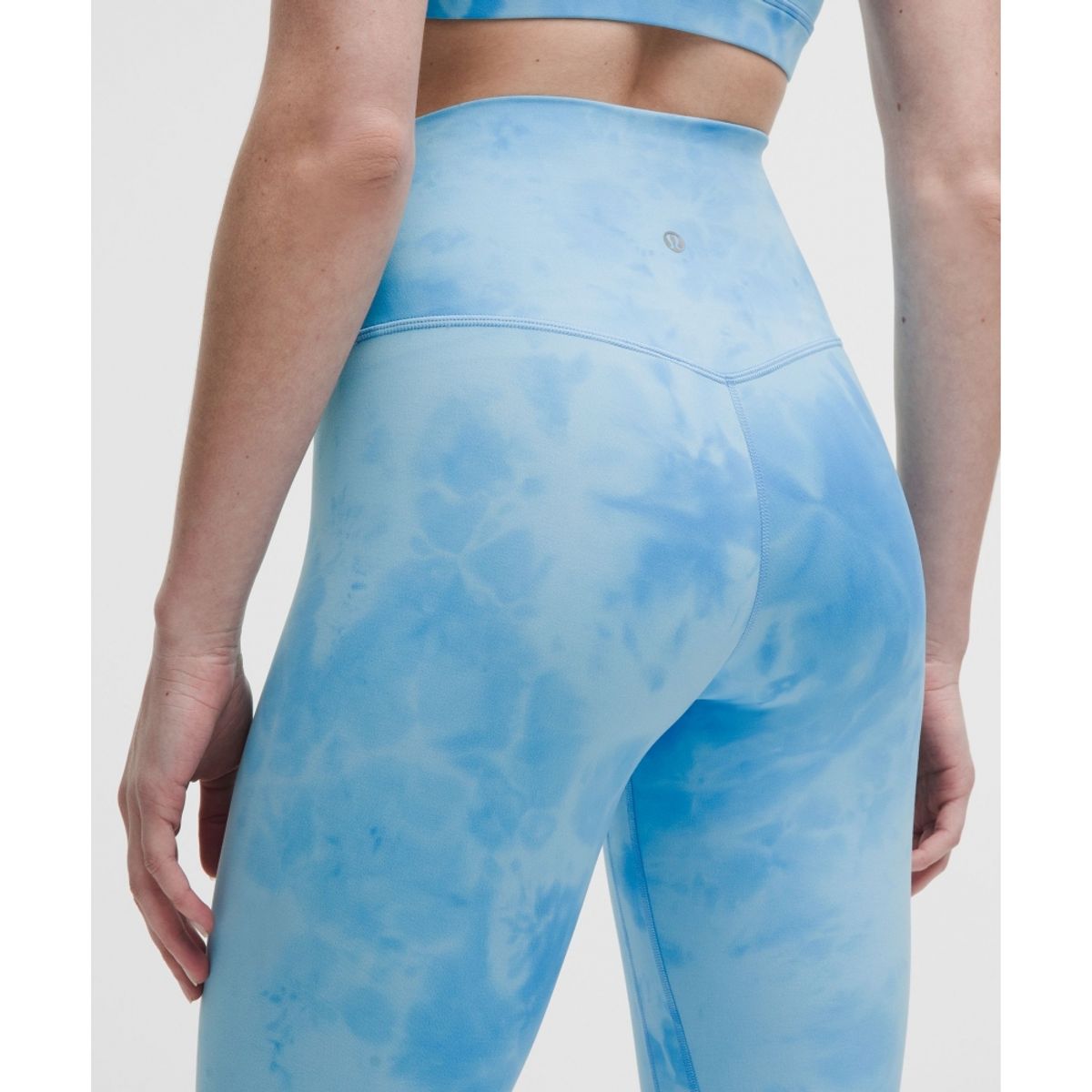 룰루레몬(LULULEMON) Align No Line™ 하이라이즈 팬츠 25”  SWBY