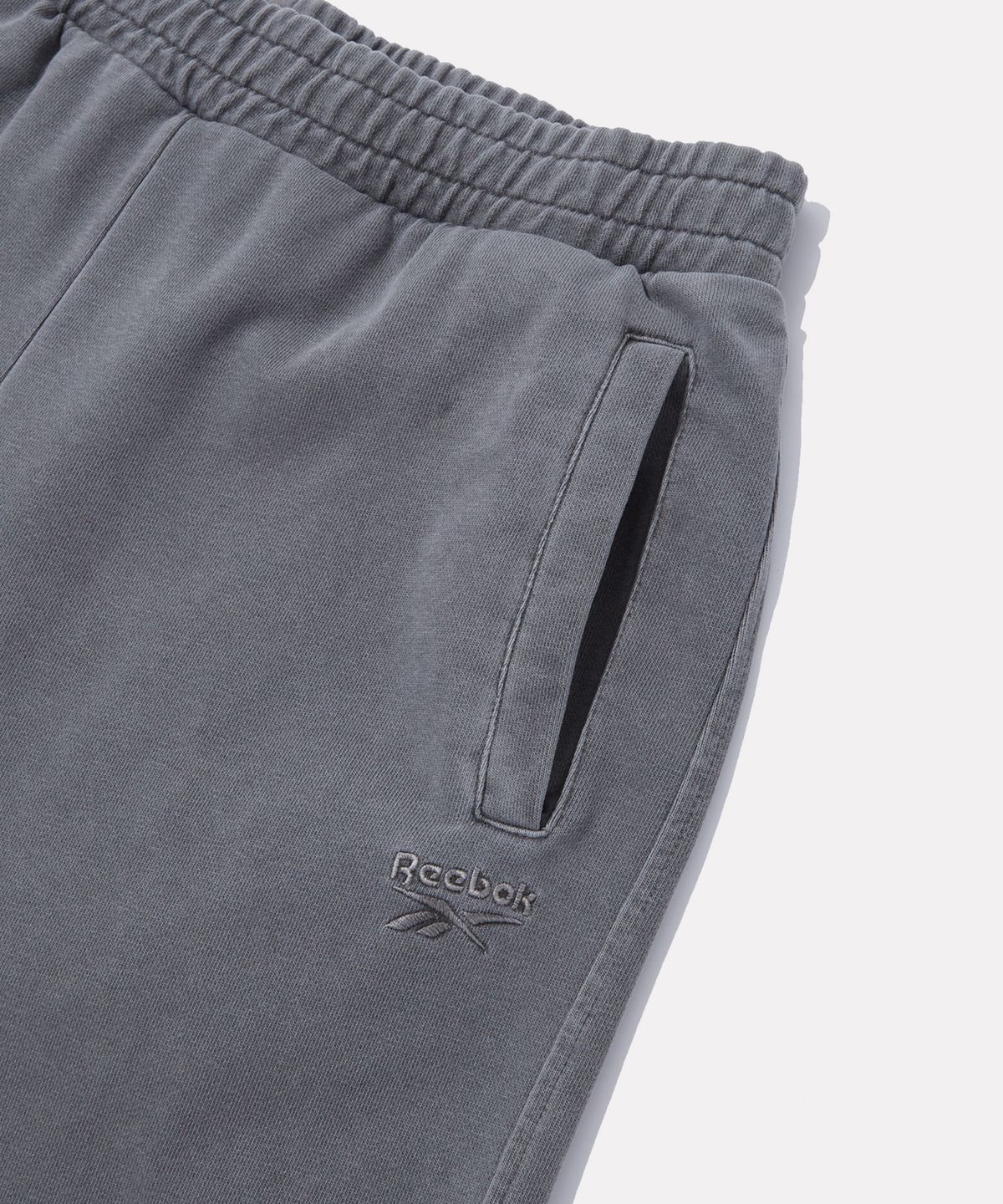리복(REEBOK) 가먼트다잉 버뮤다 쇼츠 - 애쉬 그레이