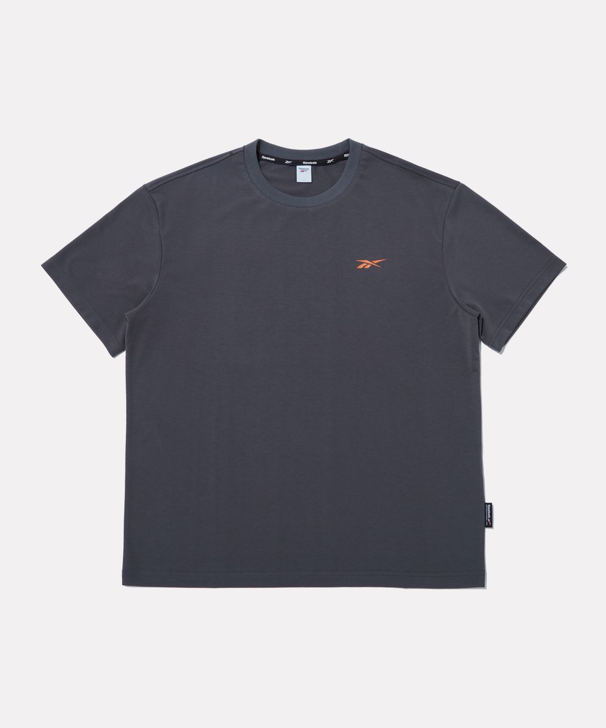 리복(REEBOK) 아카이브 로고 드라이 쿨 반팔티 - 차콜