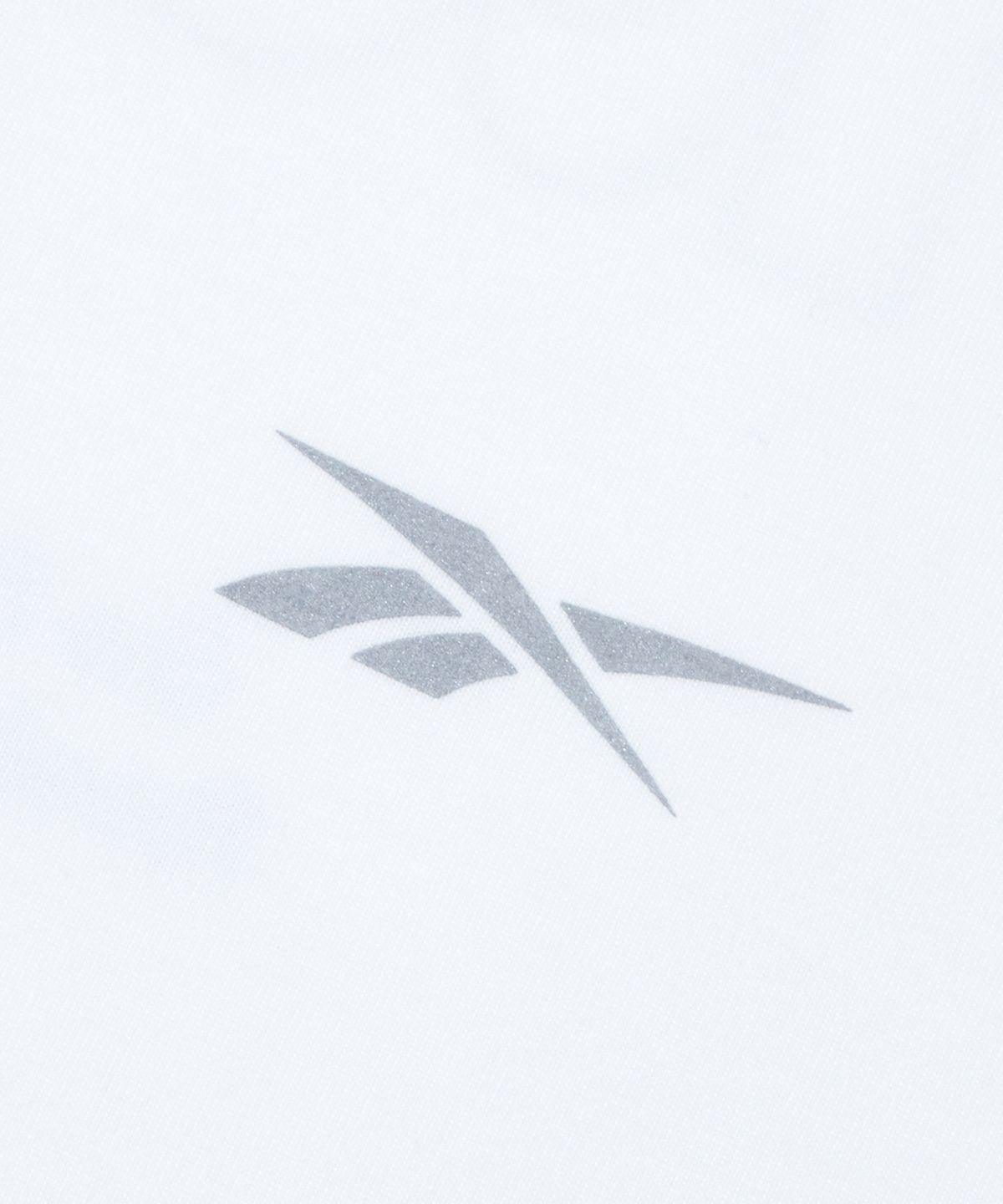 리복(REEBOK) 아카이브 로고 드라이 쿨 반팔티 - 화이트