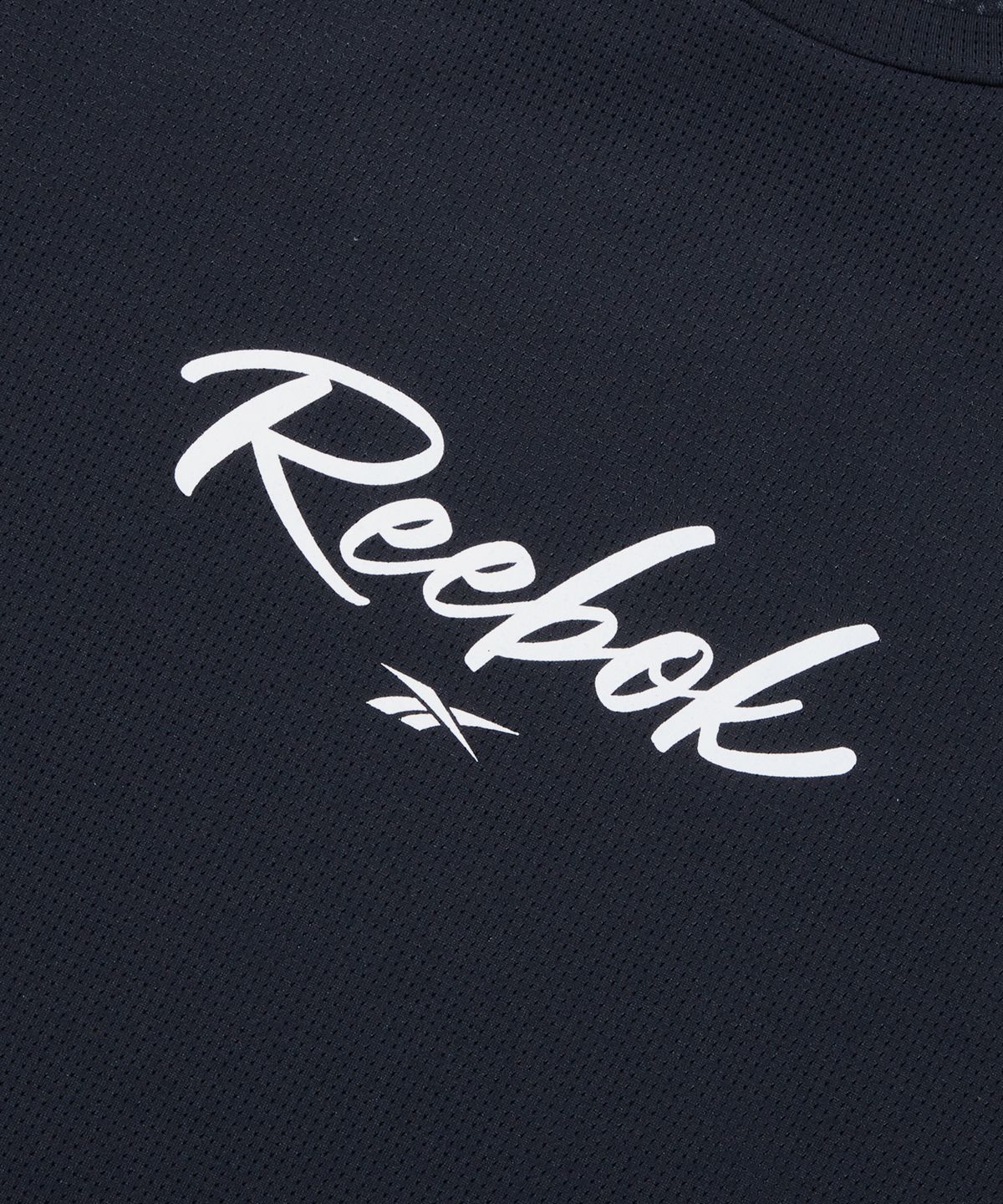 리복(REEBOK) 메쉬 퍼포먼스 에어로쿨 크롭 반팔티 (W) - 블랙
