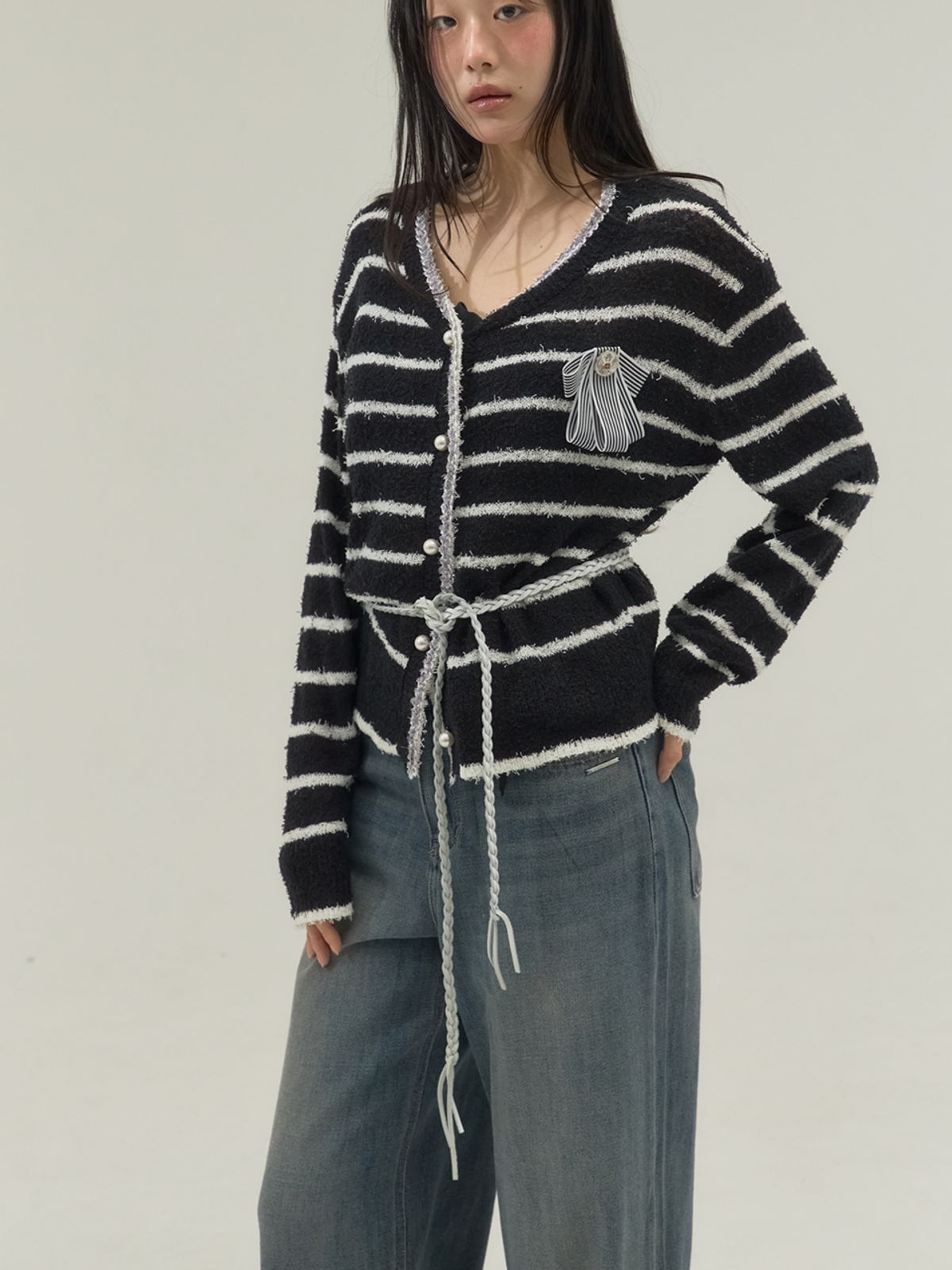 쏘리, 투 머치 러브(SORRY, TOO MUCH LOVE) Braided Slim Leather Strap Belt_White