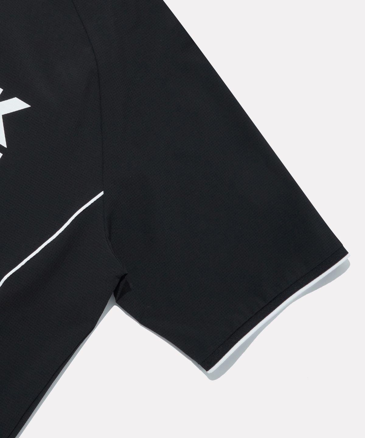 리복(REEBOK) 메쉬 퍼포먼스 반팔티 - 블랙