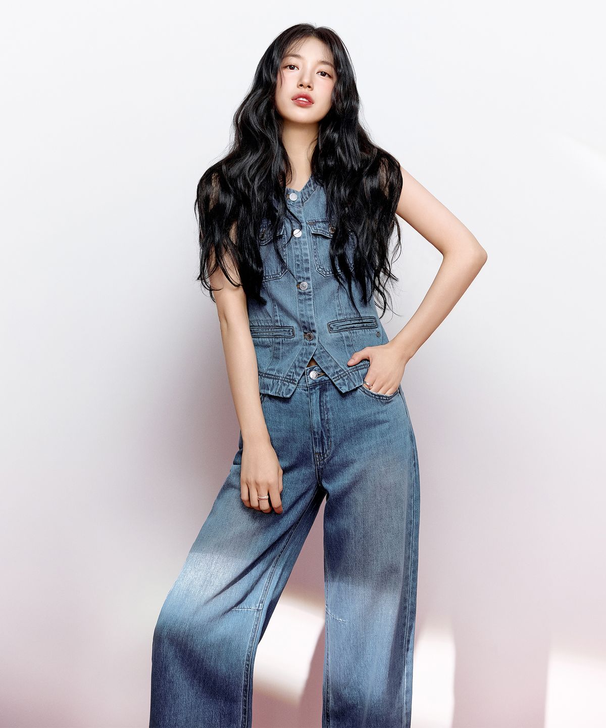 게스(GUESS) 1color 인디고 슬림 배럴 YQ1D6086