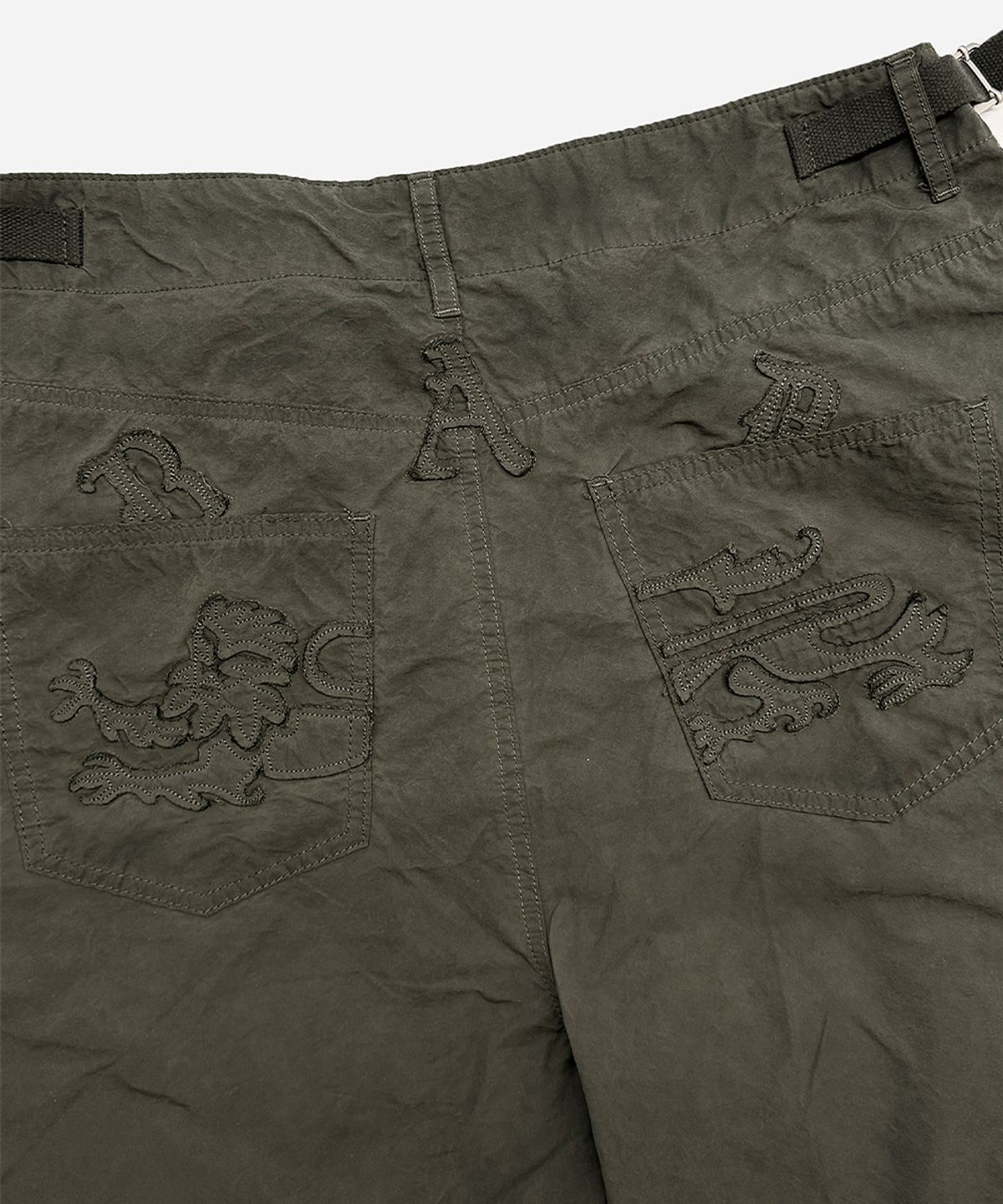 배드블러드(BADBLOOD) Arc Bermuda Pants - Khaki