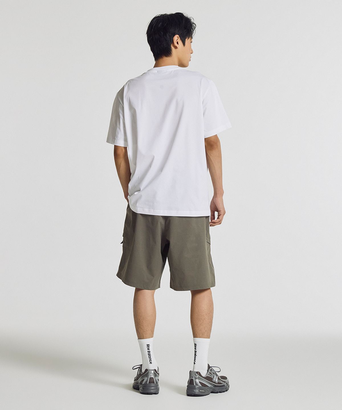 뉴발란스(NEW BALANCE) NBNEG31633 / UNI FROZEN ESSENTIAL 스몰로고 반팔티 (WHITE)