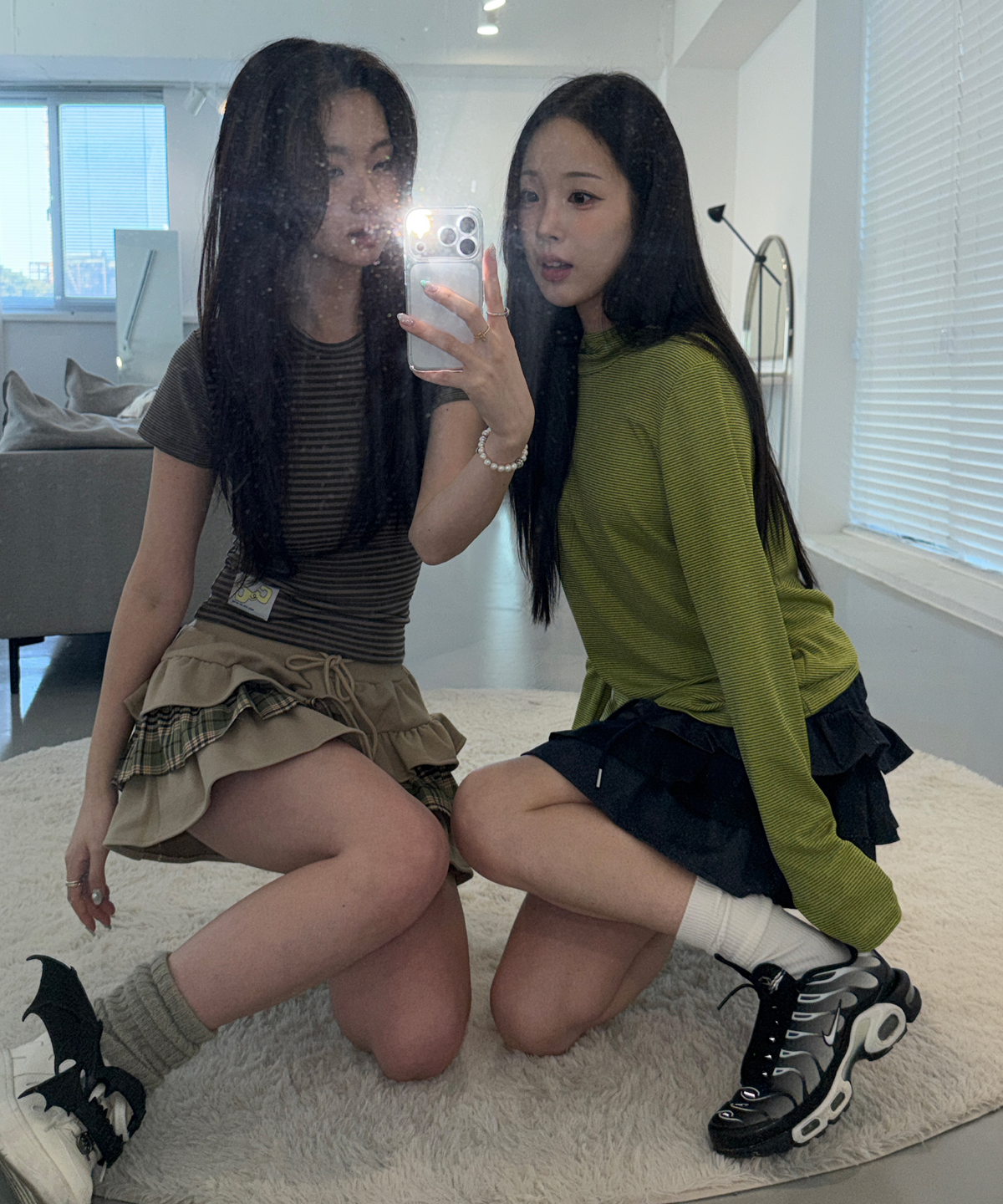 챈스챈스(CHANCECHANCE) CEC STRIPED WOMAN T-SHIRT(BROWN)