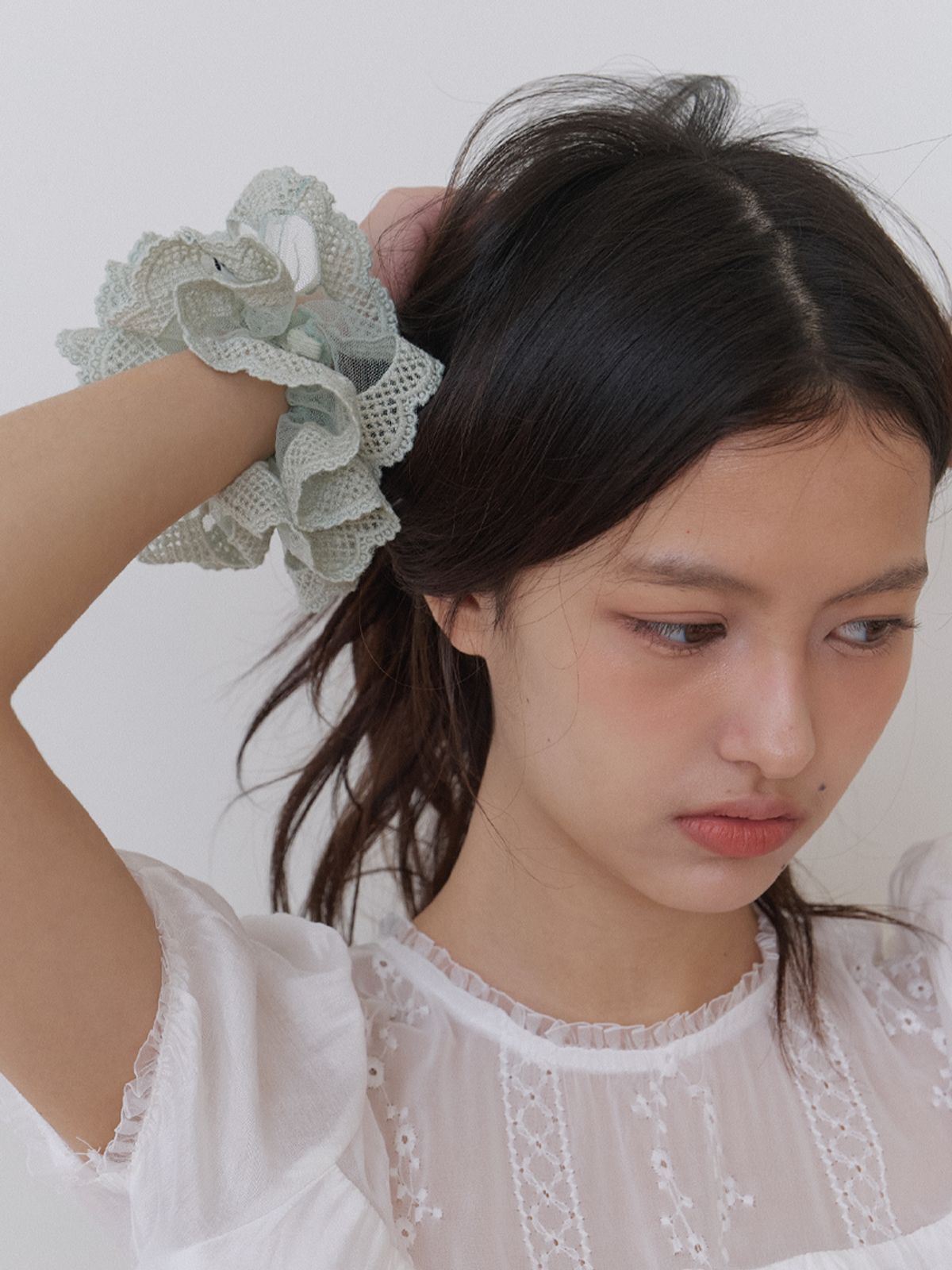 카인더베이비(KINDABABY) lace veil scrunchie  - soft sage