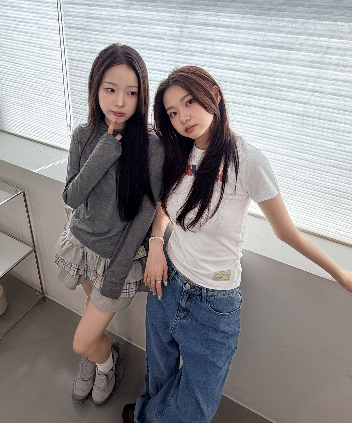 챈스챈스(CHANCECHANCE) CEC LIGHTWEIGHT LABEL HOODIE (GRAY)
