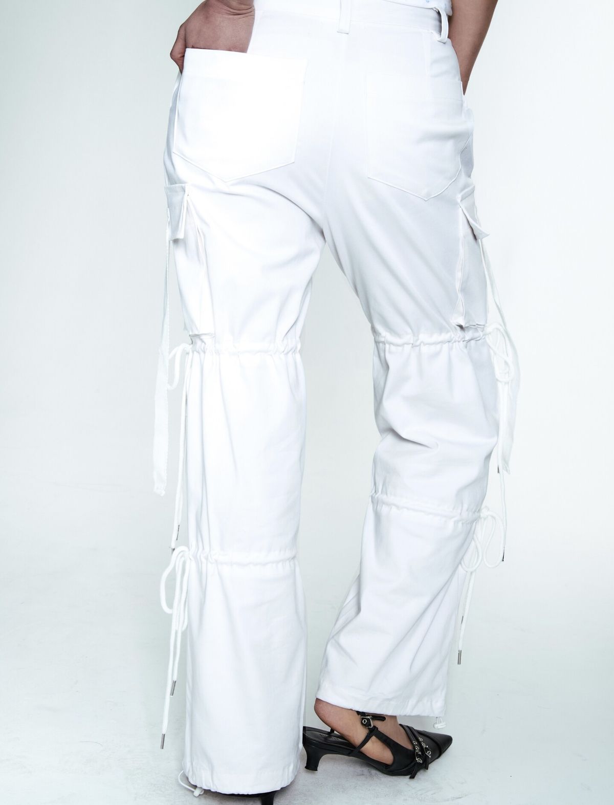 엠엘케이(MLK) 포켓 카고 스트링 팬츠  (WHITE)