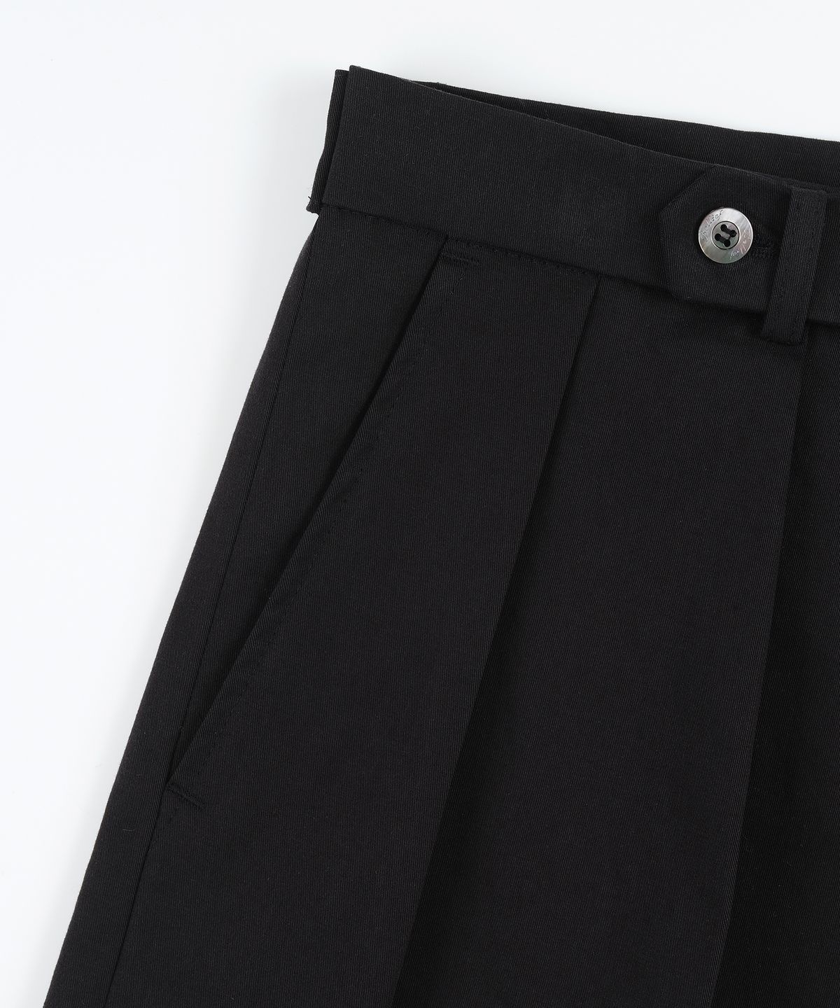 벨리프(BELLIEF) Essential Cotton 2-Pleated Chino Shorts (Black)