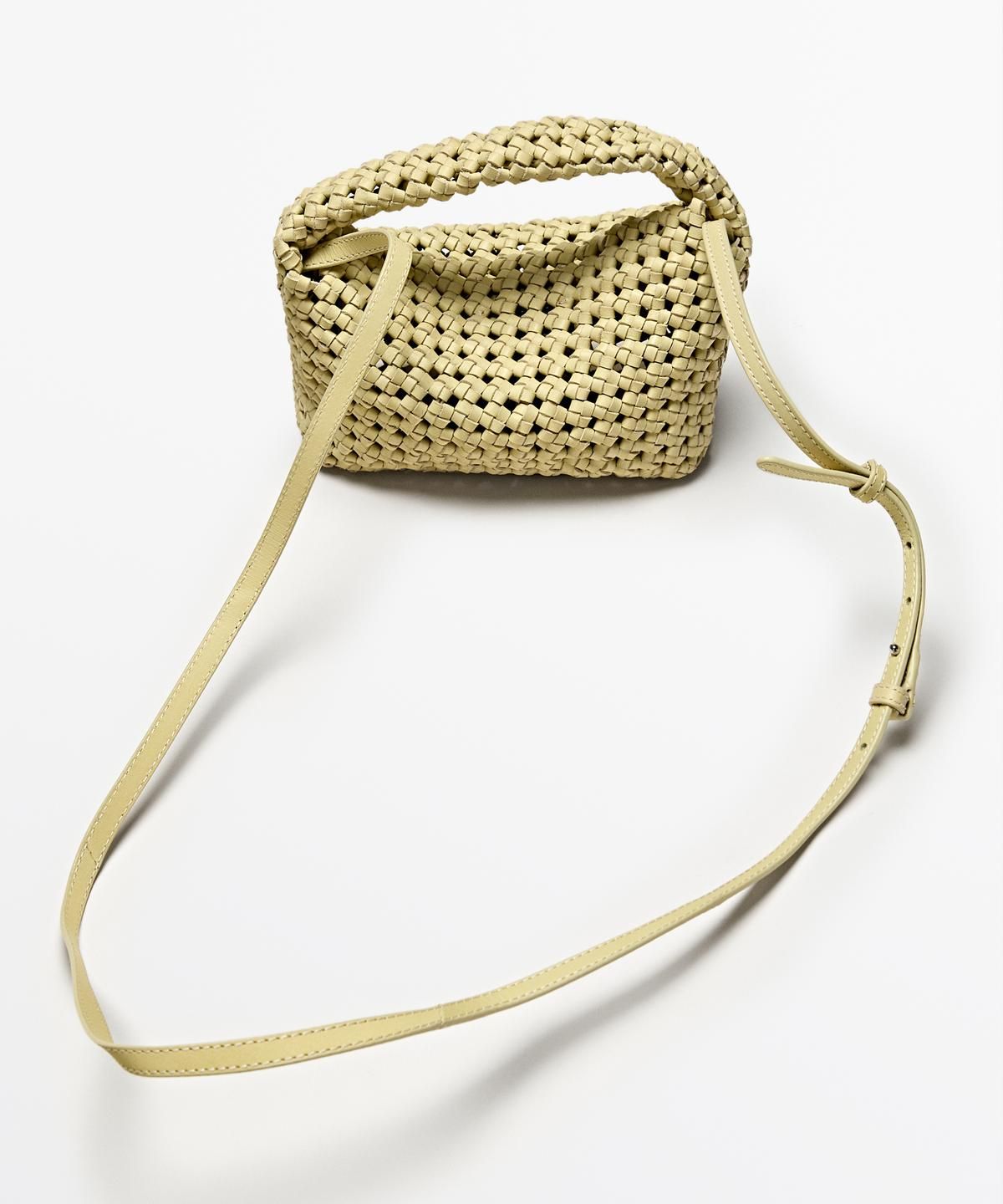 마시모두띠(MASSIMO DUTTI) 미니 브레이디드 레더 백
