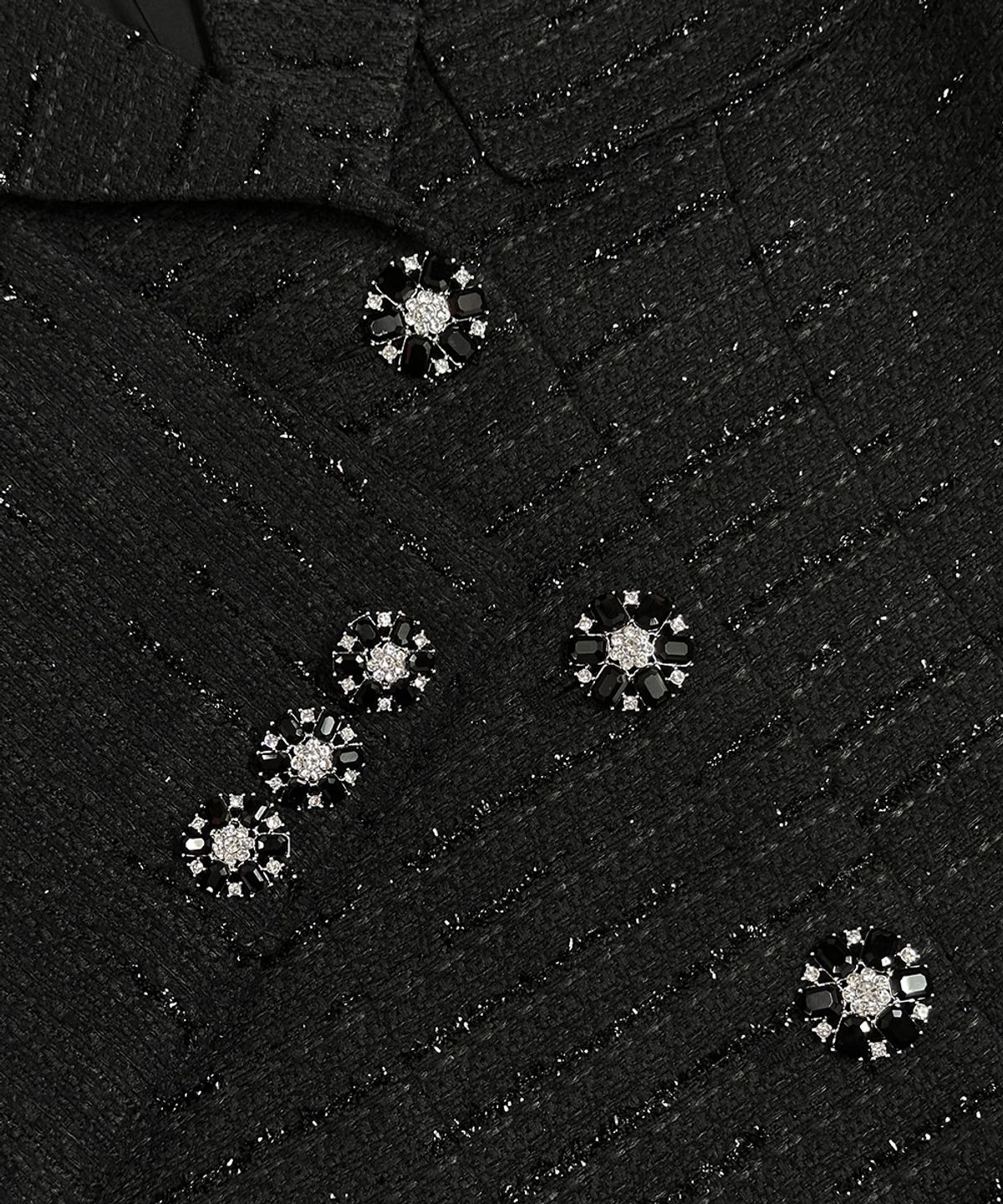 엘시 아일랜드(ELCY ISLAND) Opal Shimmer Cropped Tweed Jacket