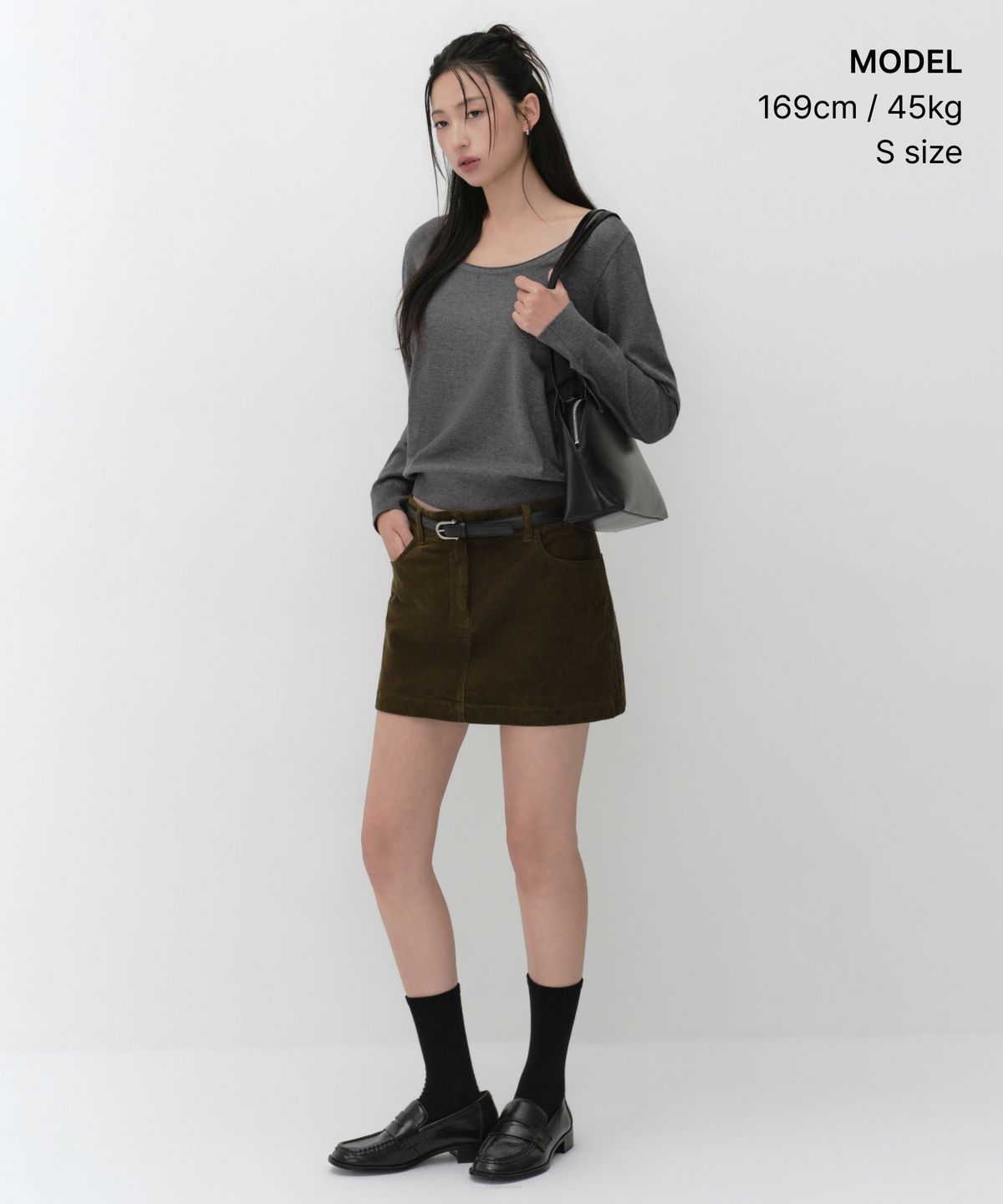 무신사 스탠다드 우먼(MUSINSA STANDARD WOMAN) 우먼즈 에센셜 스쿱 넥 니트 [미디엄 그레이]