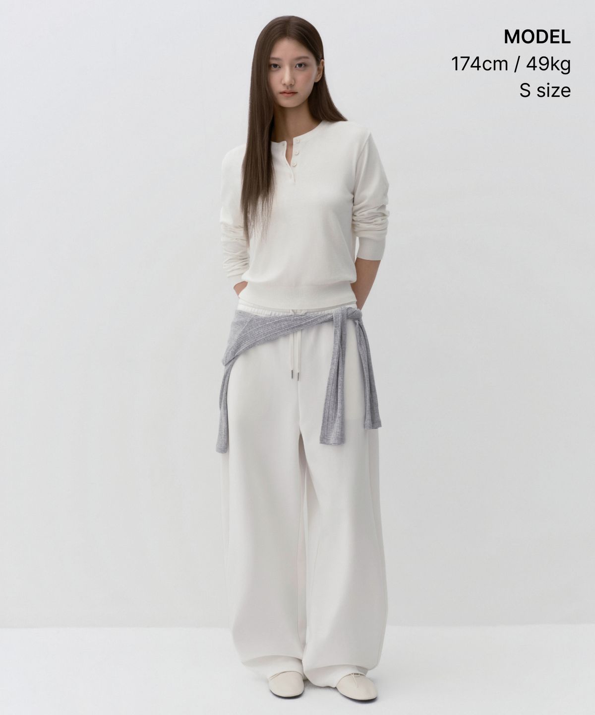무신사 스탠다드 우먼(MUSINSA STANDARD WOMAN) 우먼즈 에센셜 헨리 넥 니트 [아이보리]