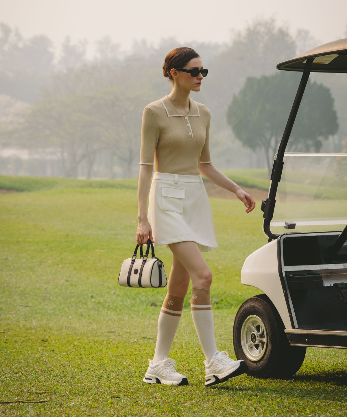 오베르 골프(OBER GOLF) 시그니쳐 슬림 배색 니트 (베이지)