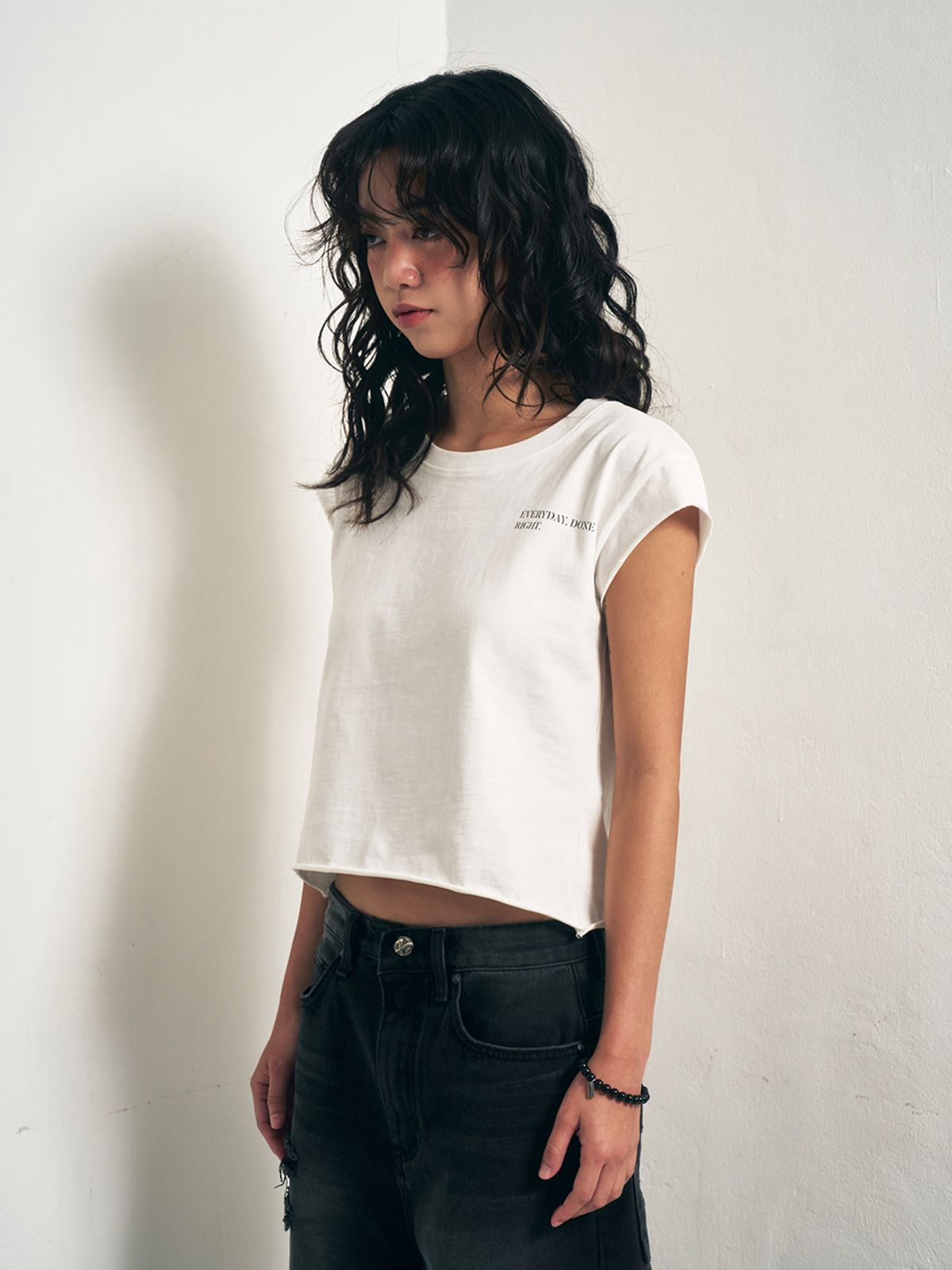 와이이이엘(YEEL) Y. CAP SLEEVE T-SHIRT WHITE