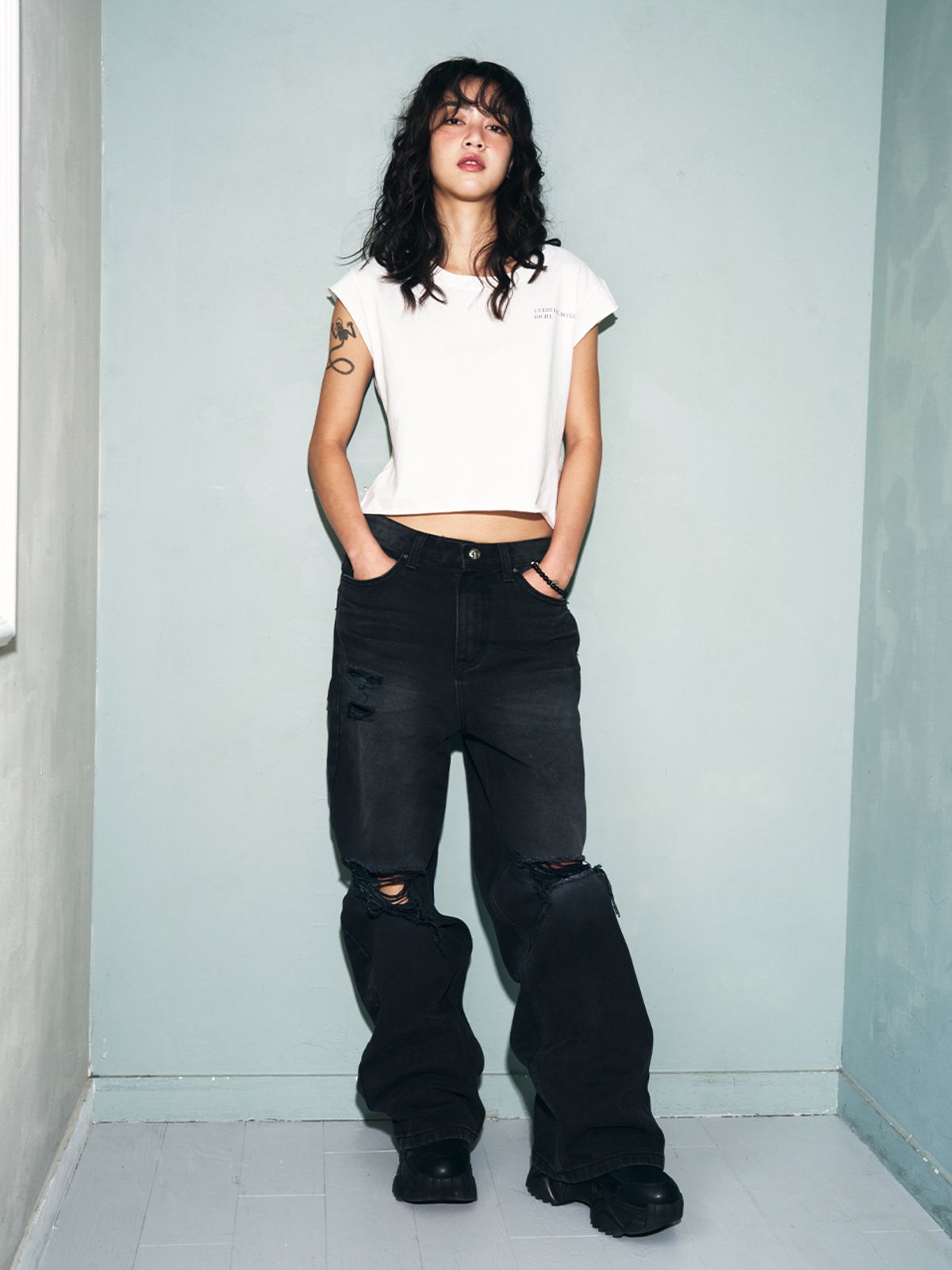 와이이이엘(YEEL) Y. CAP SLEEVE T-SHIRT WHITE