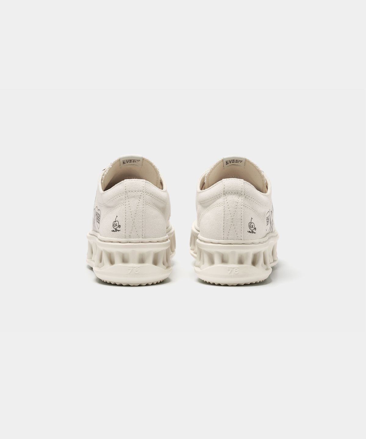 세븐에잇언더(78UNDER) [에스더버니 X 세븐에잇언더] A-1 ESTHER BUNNY_OFF WHITE