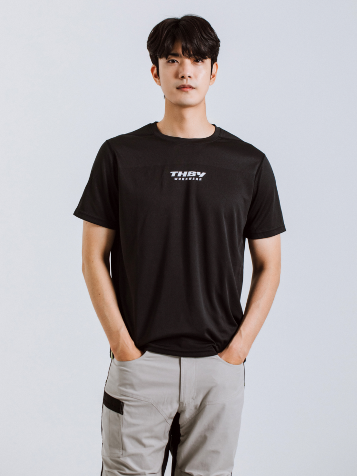 데어바이(THEREBY) B1 무시접 기능성 로고 반팔 티셔츠 BLACK