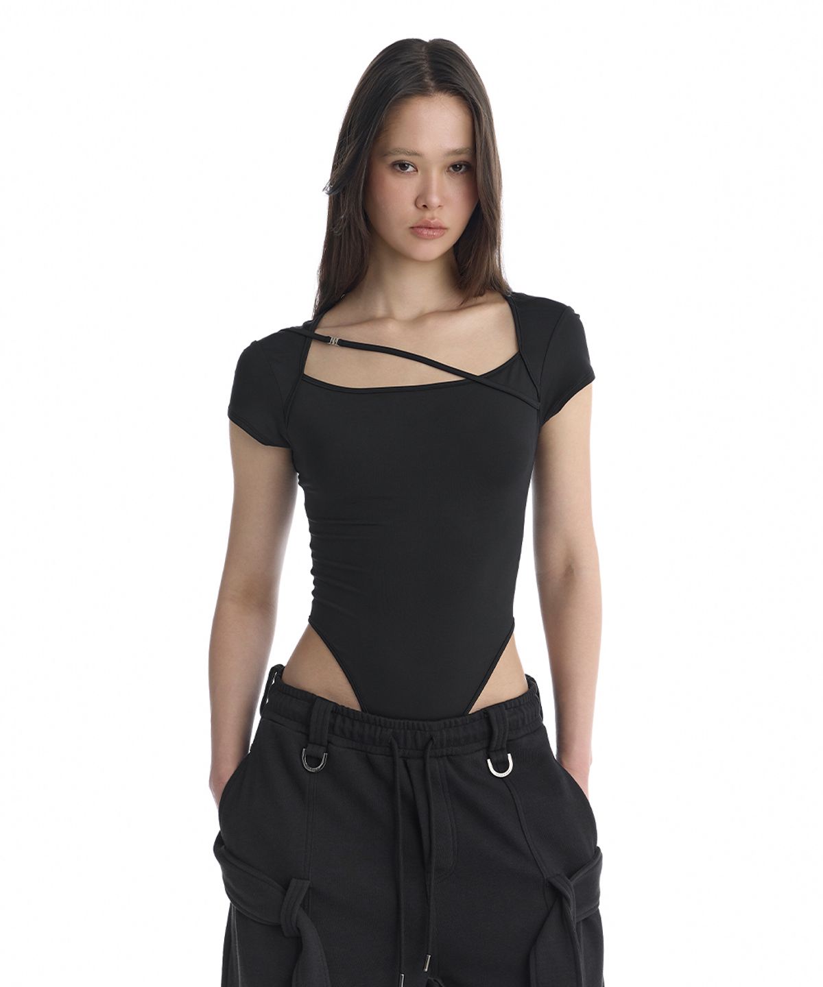 트리밍버드(TREEMINGBIRD) Cross-Neck String Bodysuit [ Black ]