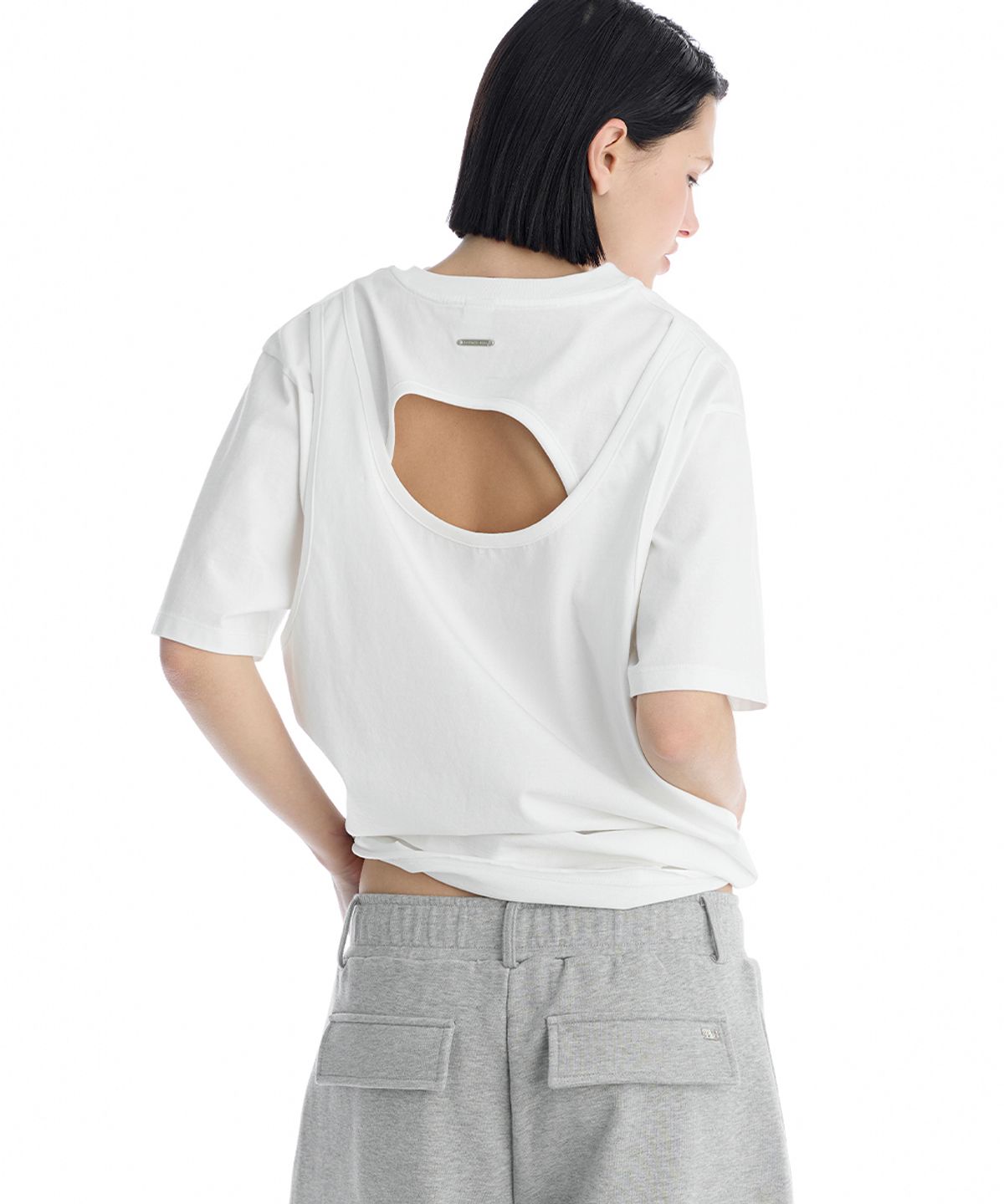트리밍버드(TREEMINGBIRD) Open Back Detail T-Shirt [ White ]