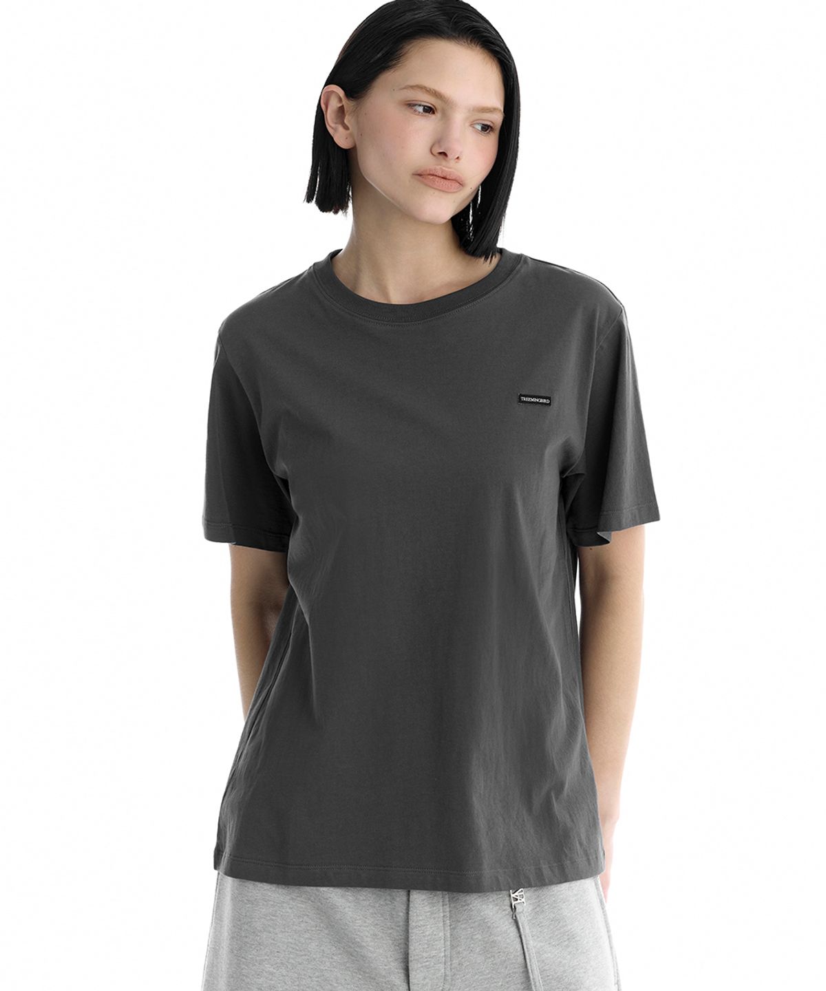 트리밍버드(TREEMINGBIRD) Essential Regular-Fit T-Shirt [ Charcoal ]