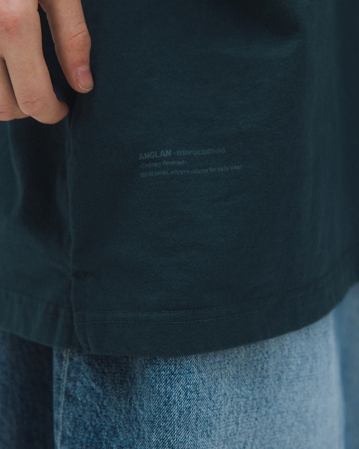 앵글런(ANGLAN) Essential Big Half Tee - Blue Green