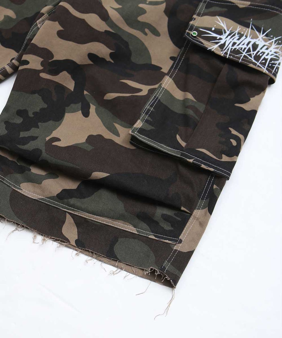 왓더파티(WHATTHEPARTY) WTP Camo Bermuda PT - khaki