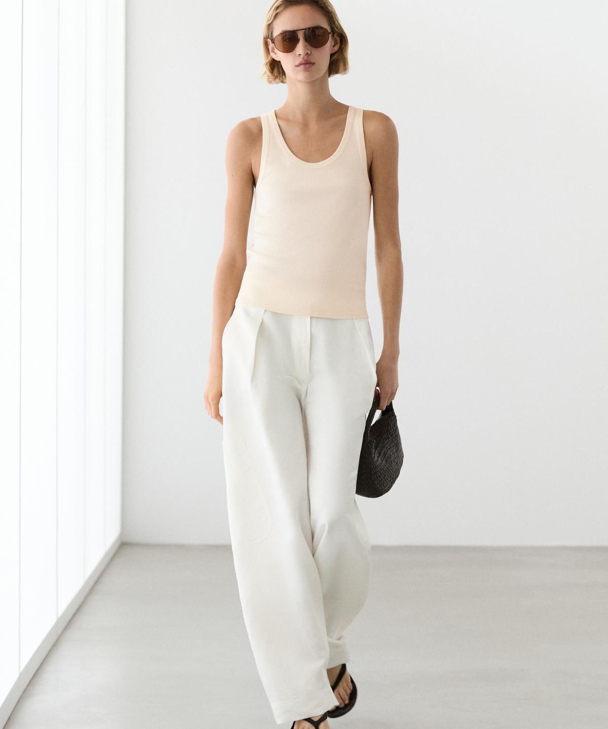 마시모두띠(MASSIMO DUTTI) 100% 코튼 슬리브리스 티셔츠